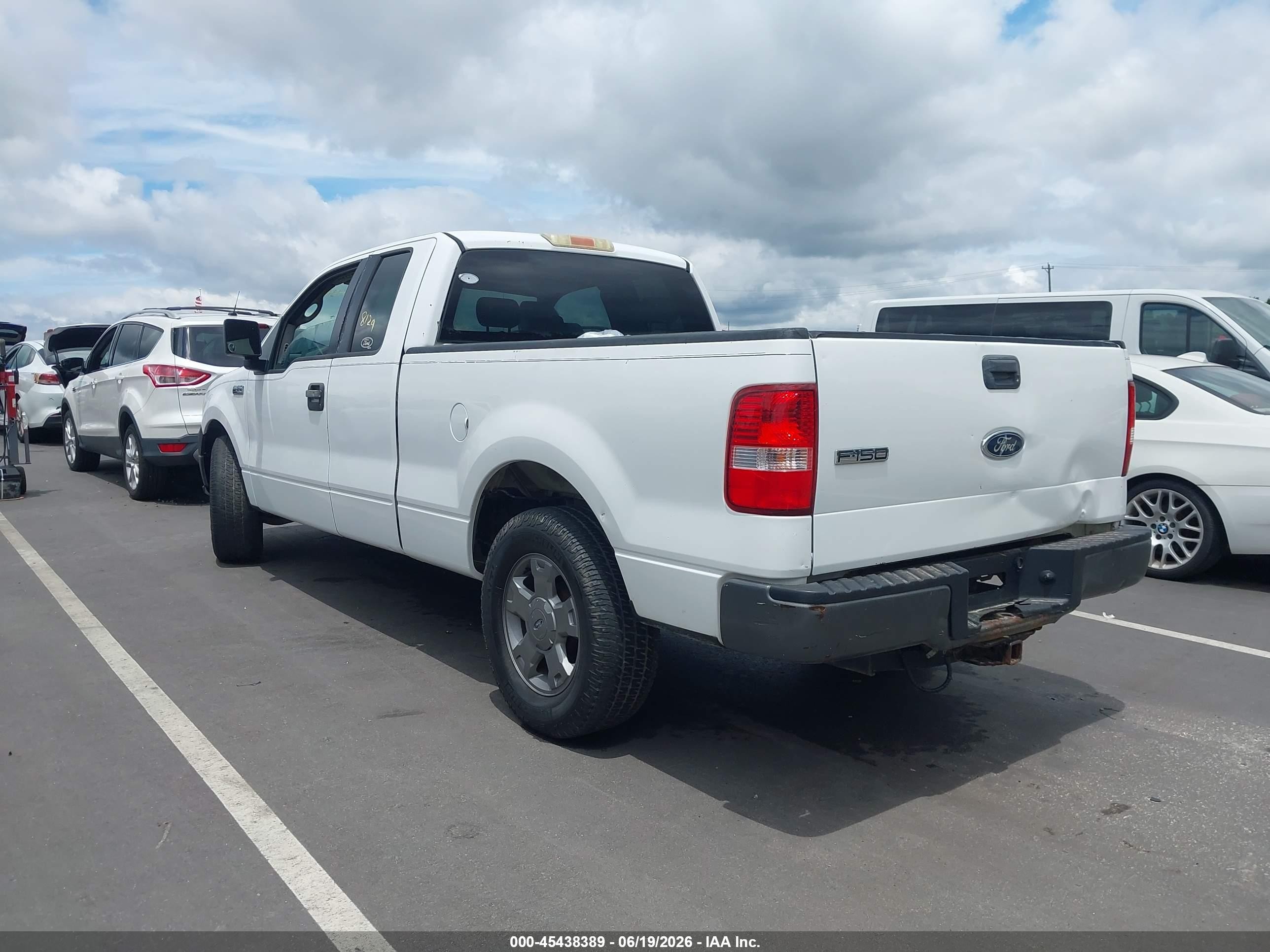 2005 Ford F-150 Stx/xl/xlt White vin: 1FTRX12W65NA19740