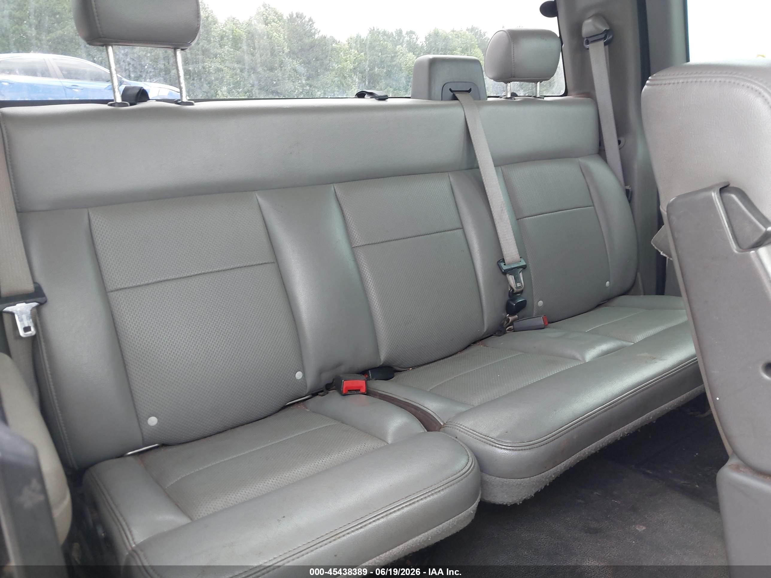 2005 Ford F-150 Stx/xl/xlt White vin: 1FTRX12W65NA19740