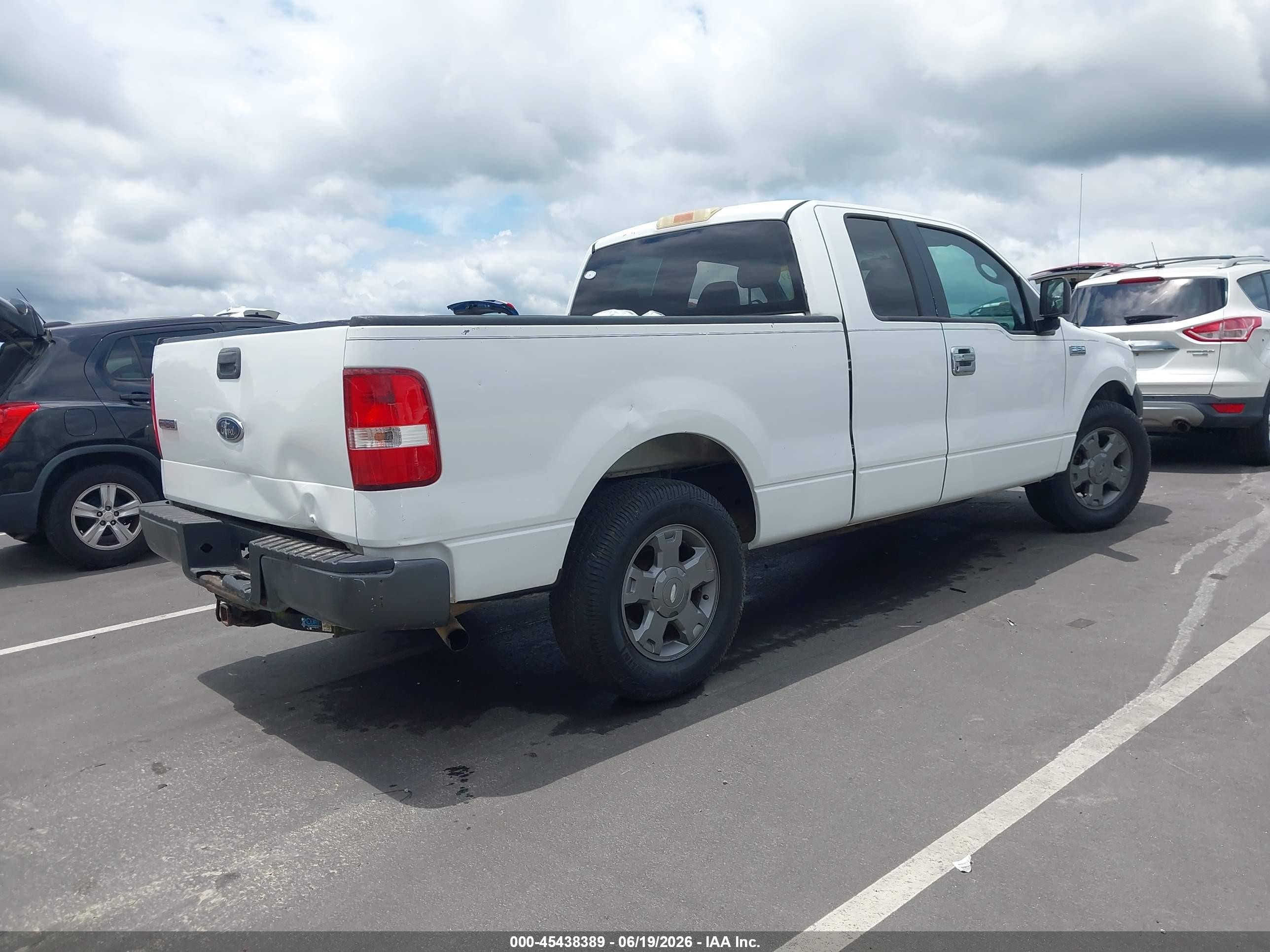 2005 Ford F-150 Stx/xl/xlt White vin: 1FTRX12W65NA19740