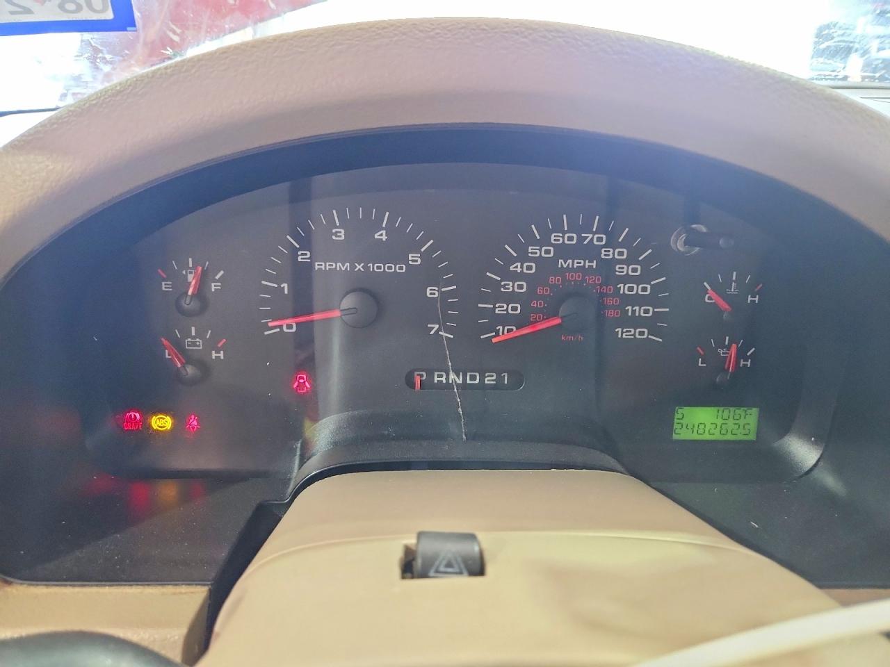 2005 Ford F150 Red vin: 1FTRX12W65NB82548