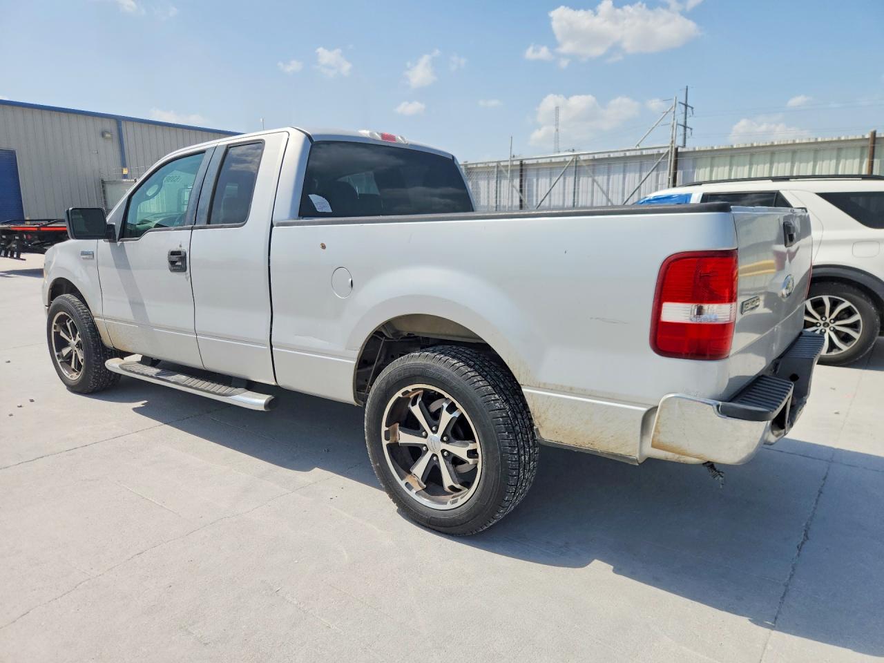 2008 Ford F150 Silver vin: 1FTRX12W68FA99913