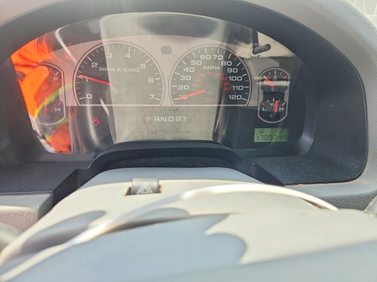 2008 Ford F150 Silver vin: 1FTRX12W68FA99913