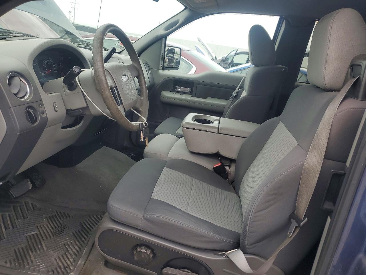 2004 Ford F150 Blue vin: 1FTRX12W74NB14645