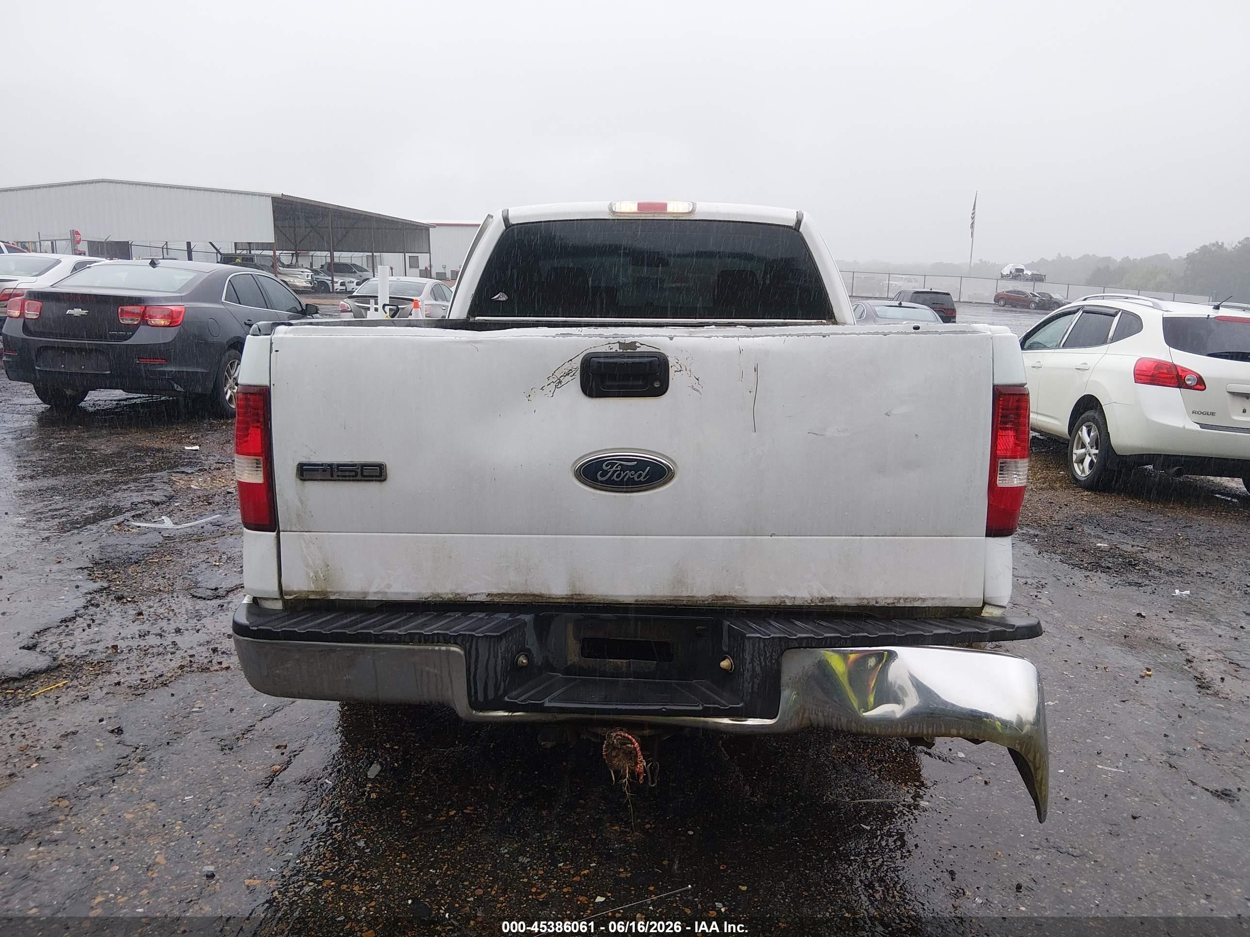 2005 Ford F-150 Stx/xl/xlt Белый vin: 1FTRX12W75NA07595