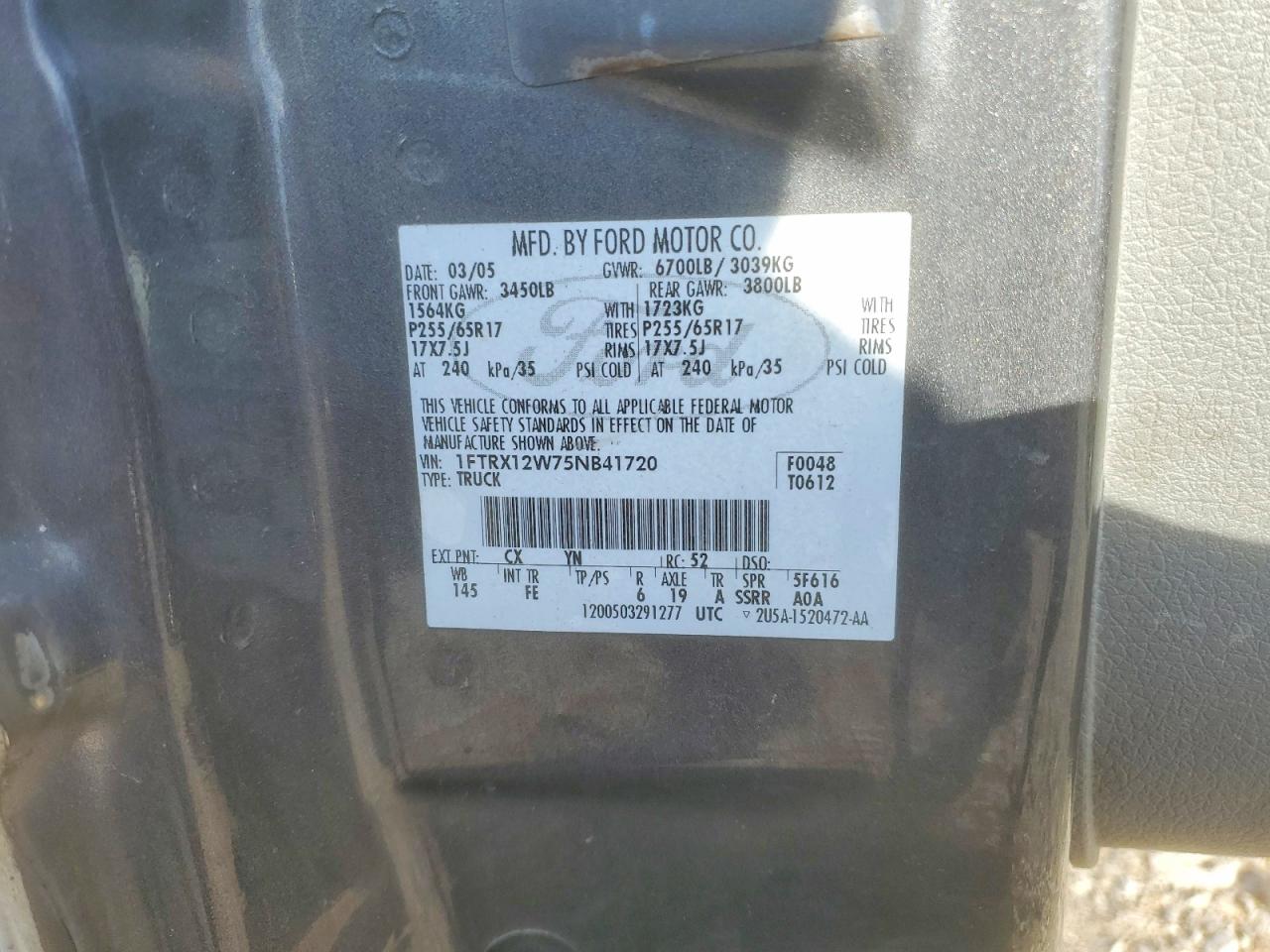 2005 Ford F-150 Gray vin: 1FTRX12W75NB41720