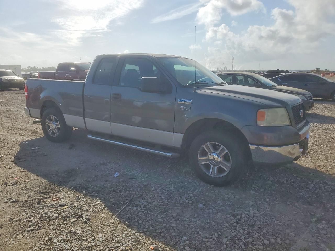 2005 Ford F-150 Gray vin: 1FTRX12W75NB41720