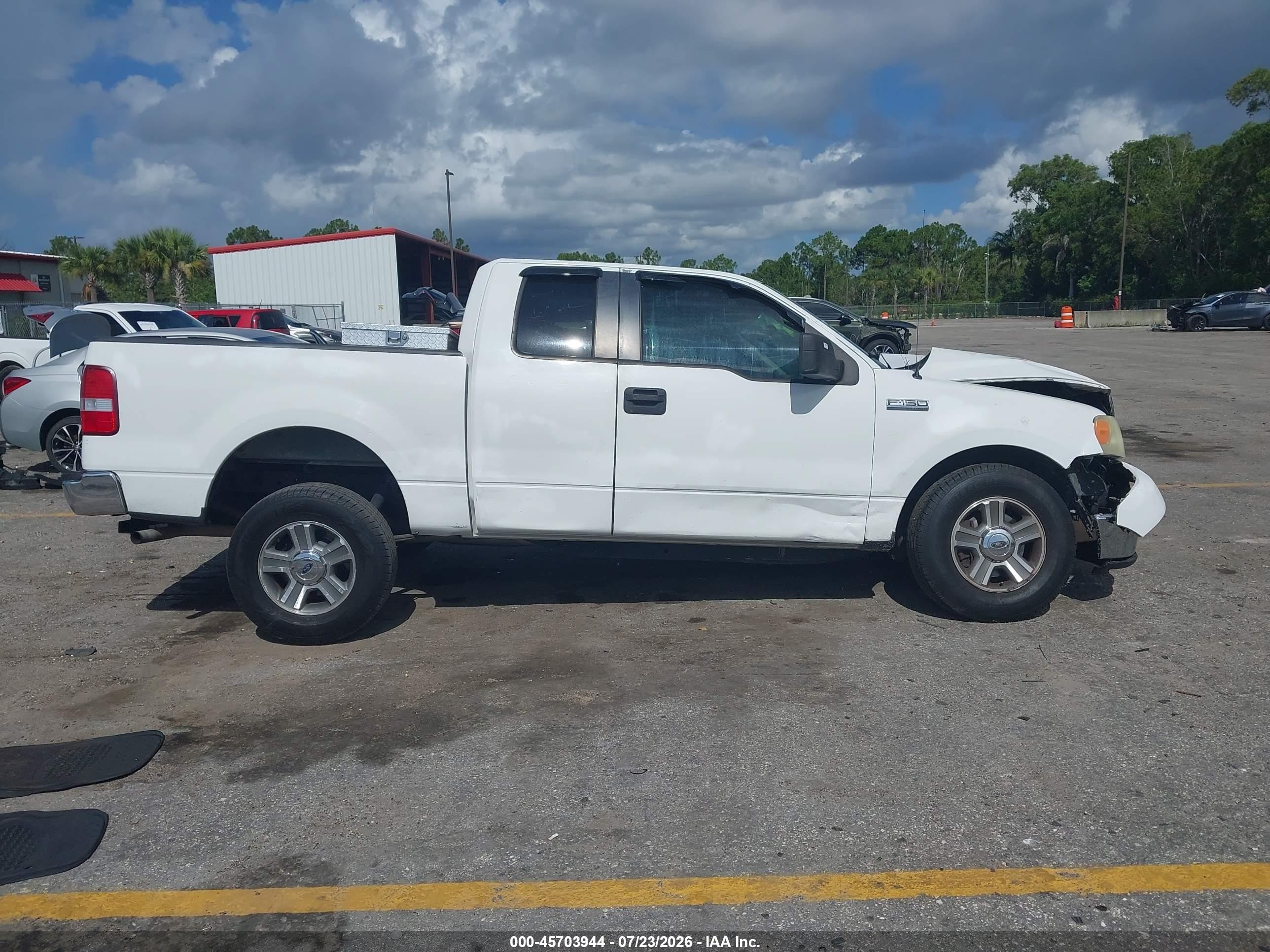 2007 Ford F-150 Stx/xl/xlt White vin: 1FTRX12W77FA36110
