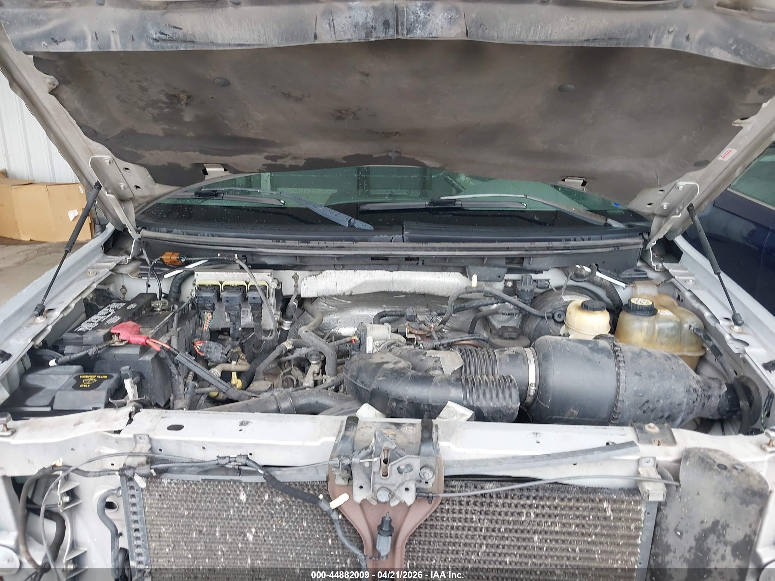 2007 Ford F-150 Stx/xl/xlt Серебряный vin: 1FTRX12W77NA49624