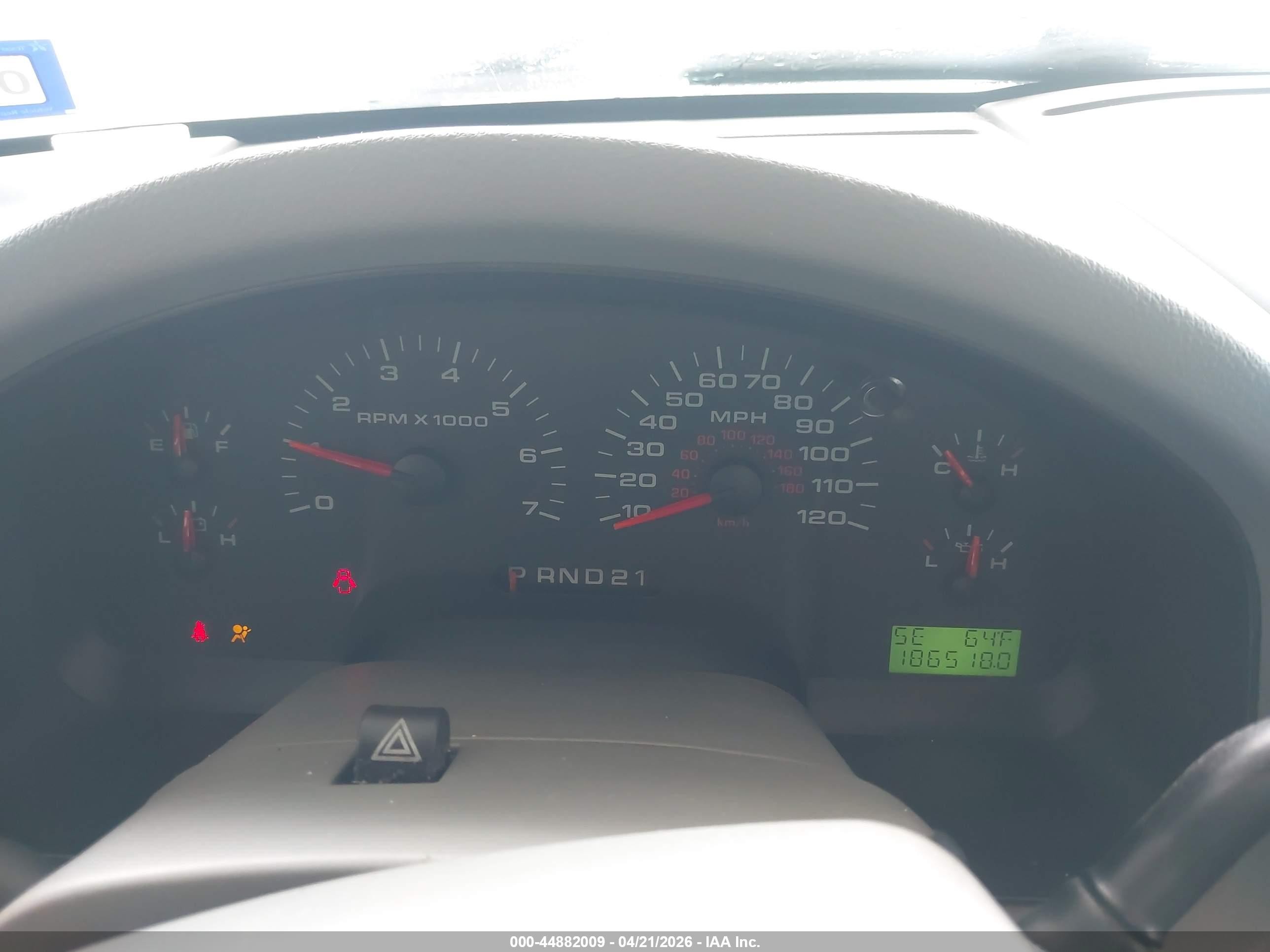 2007 Ford F-150 Stx/xl/xlt Серебряный vin: 1FTRX12W77NA49624