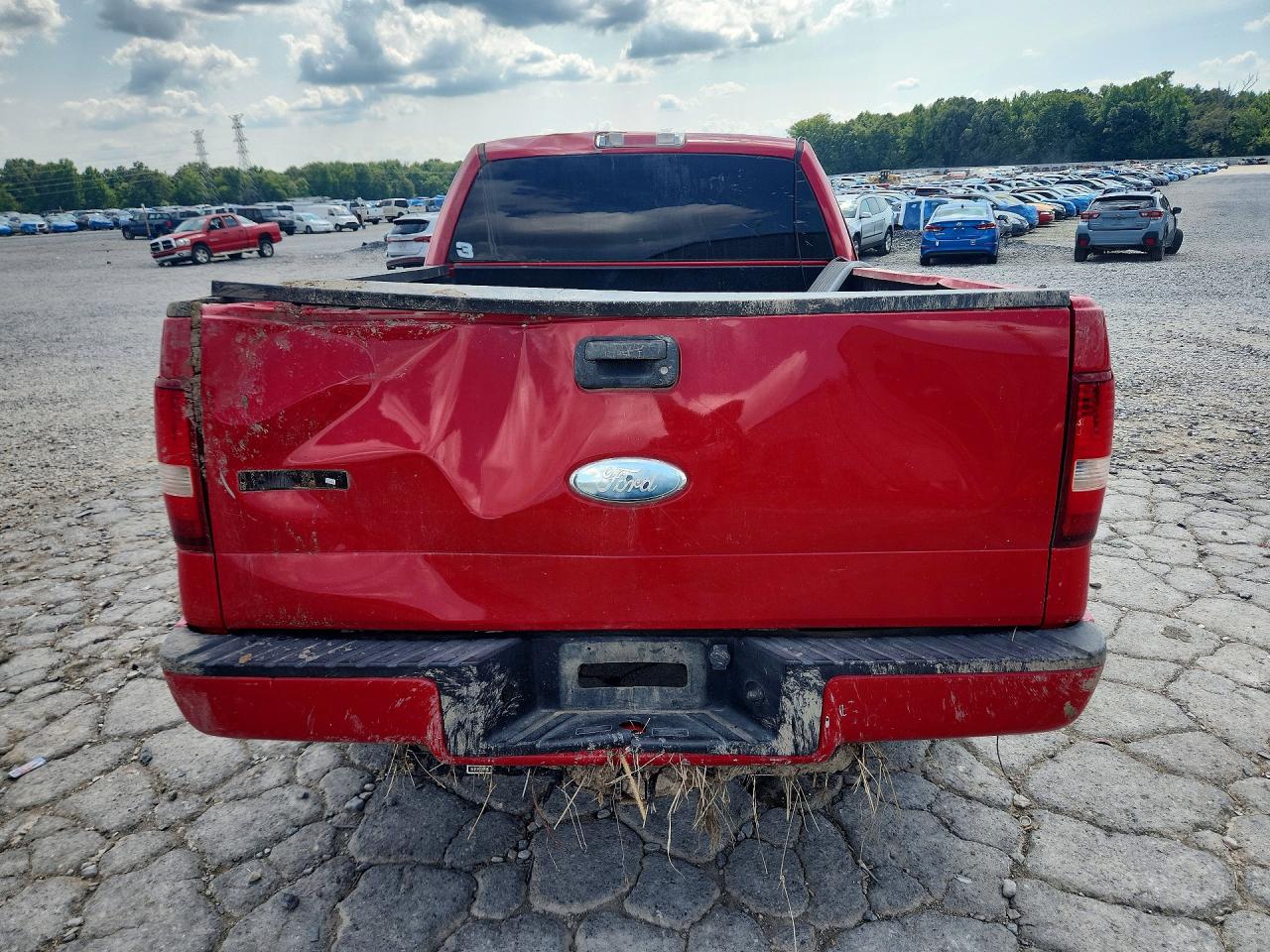 2008 Ford F150 Red vin: 1FTRX12W78KE99504
