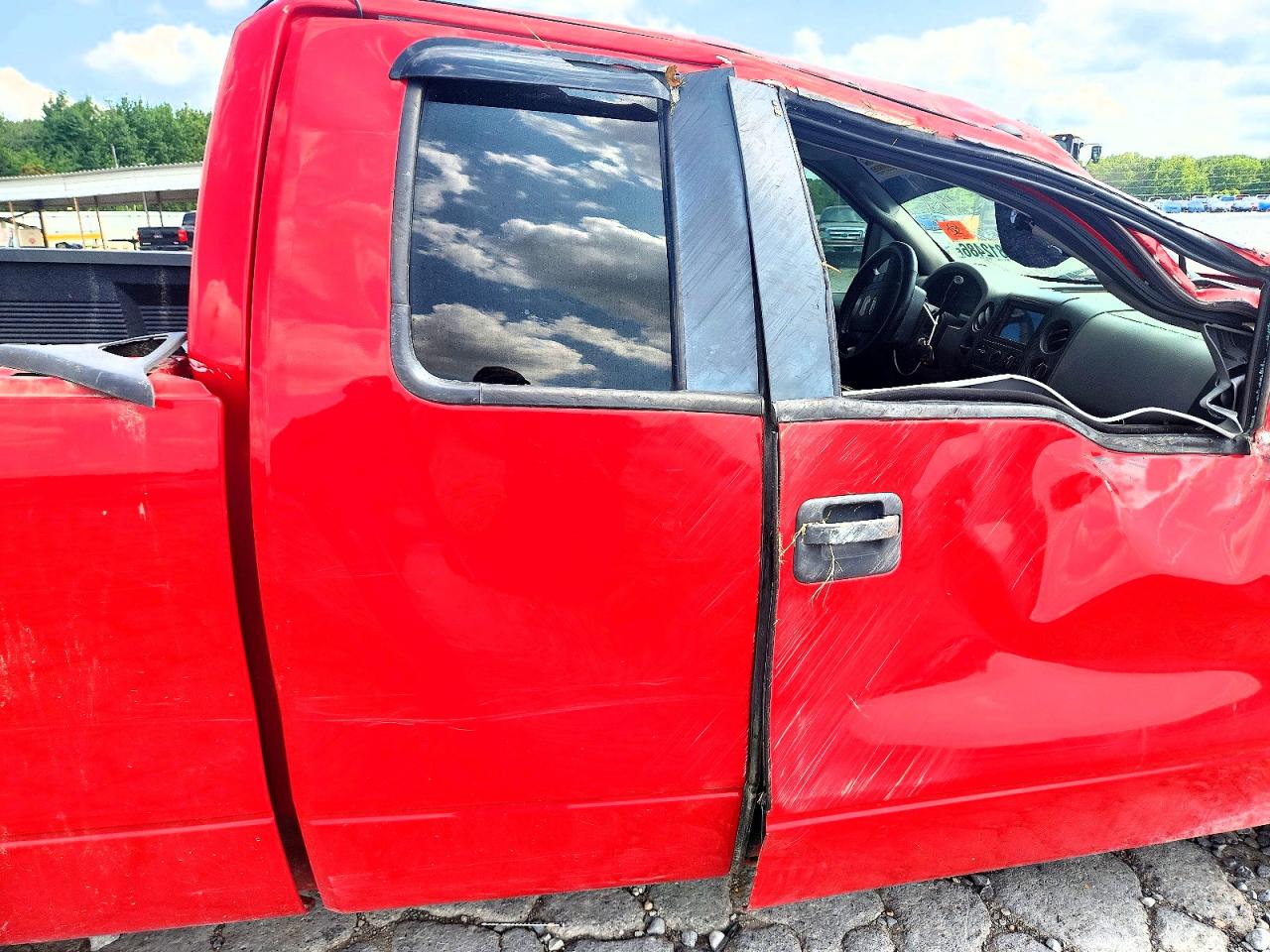2008 Ford F150 Red vin: 1FTRX12W78KE99504