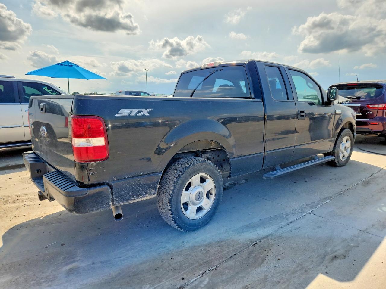 2004 Ford F150 Black vin: 1FTRX12W84NB05470