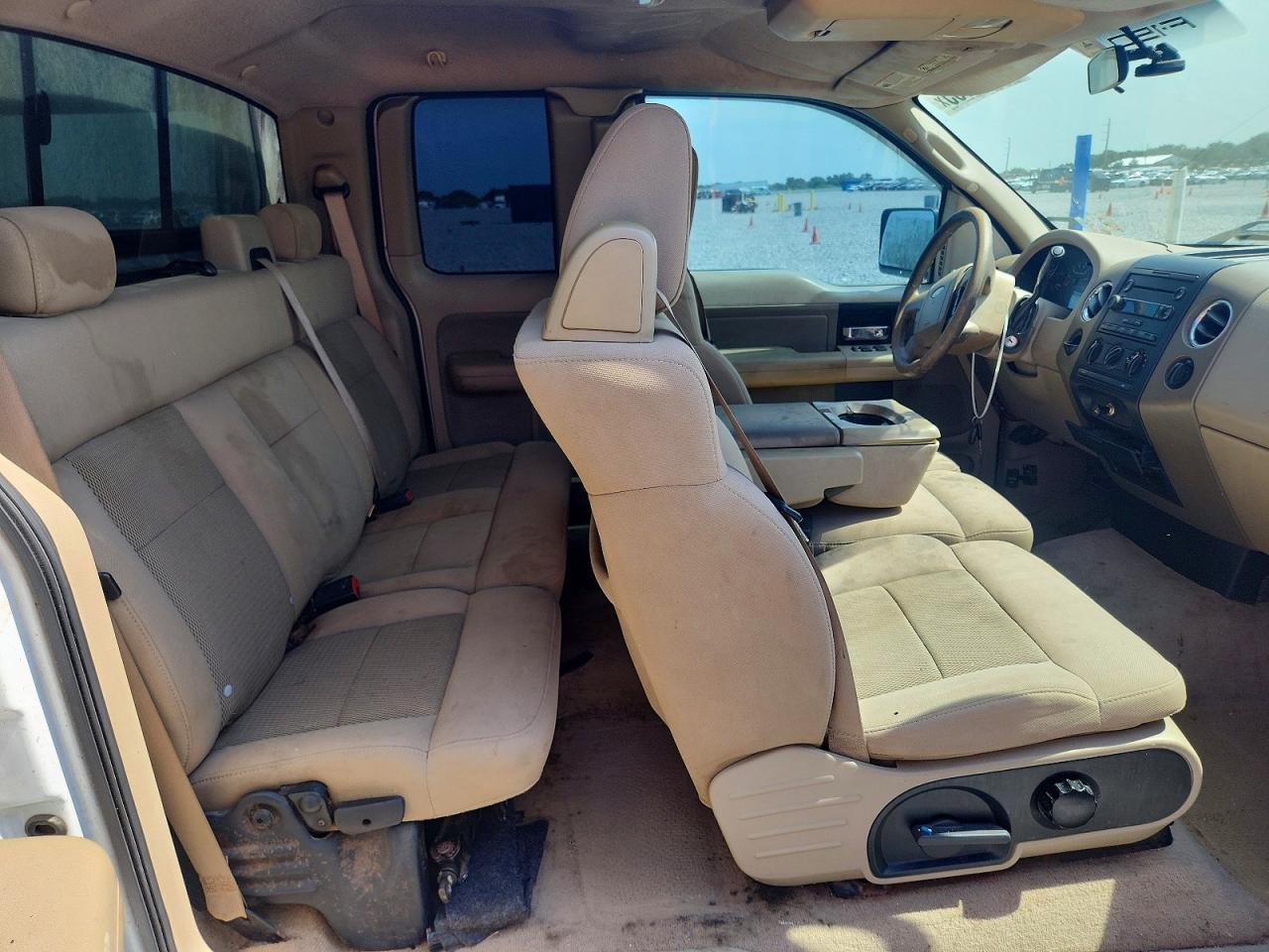 2005 Ford F150 Белый vin: 1FTRX12W85NB32007