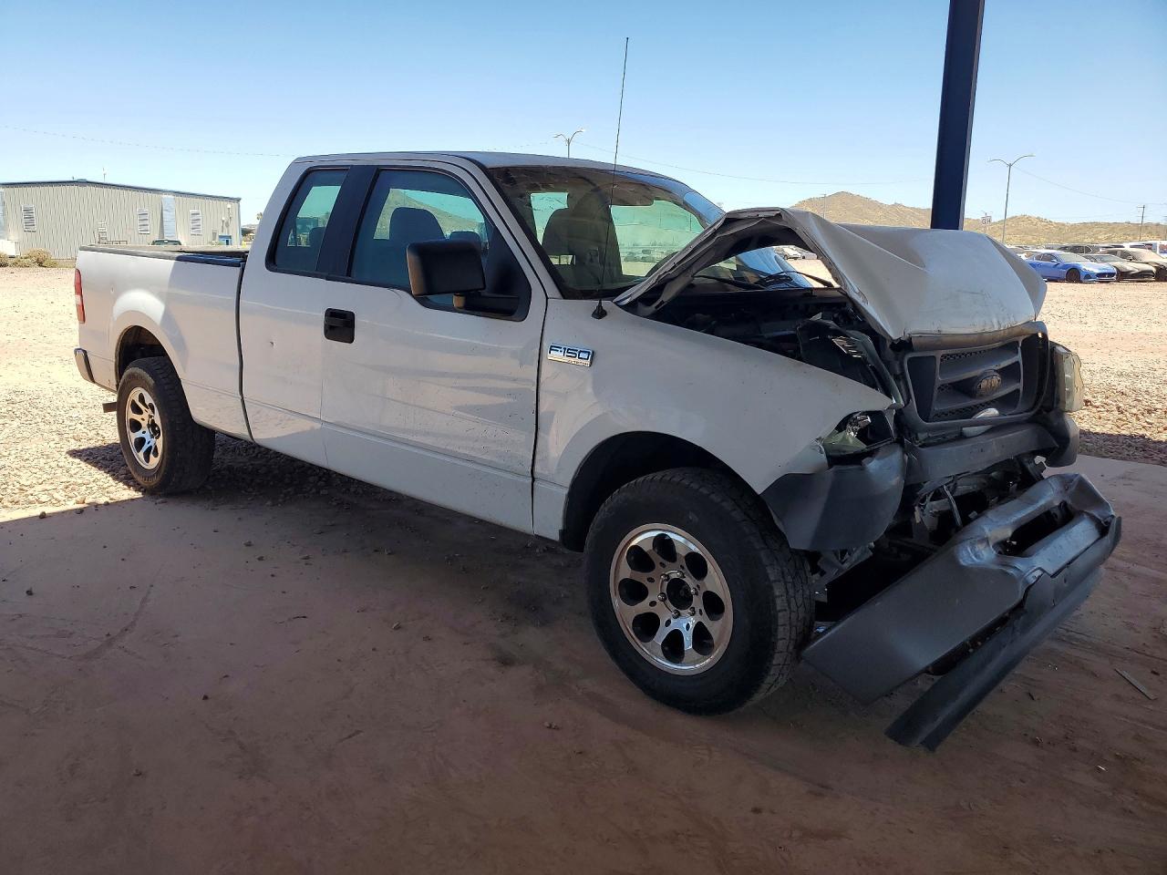 2006 Ford F150 White vin: 1FTRX12W86NB41016