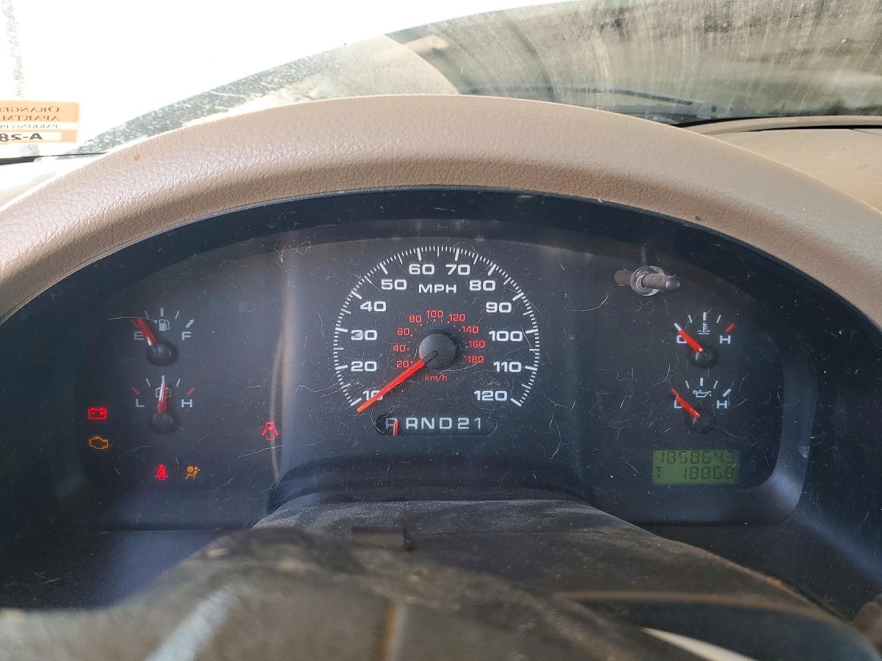 2006 Ford F150 White vin: 1FTRX12W86NB41016