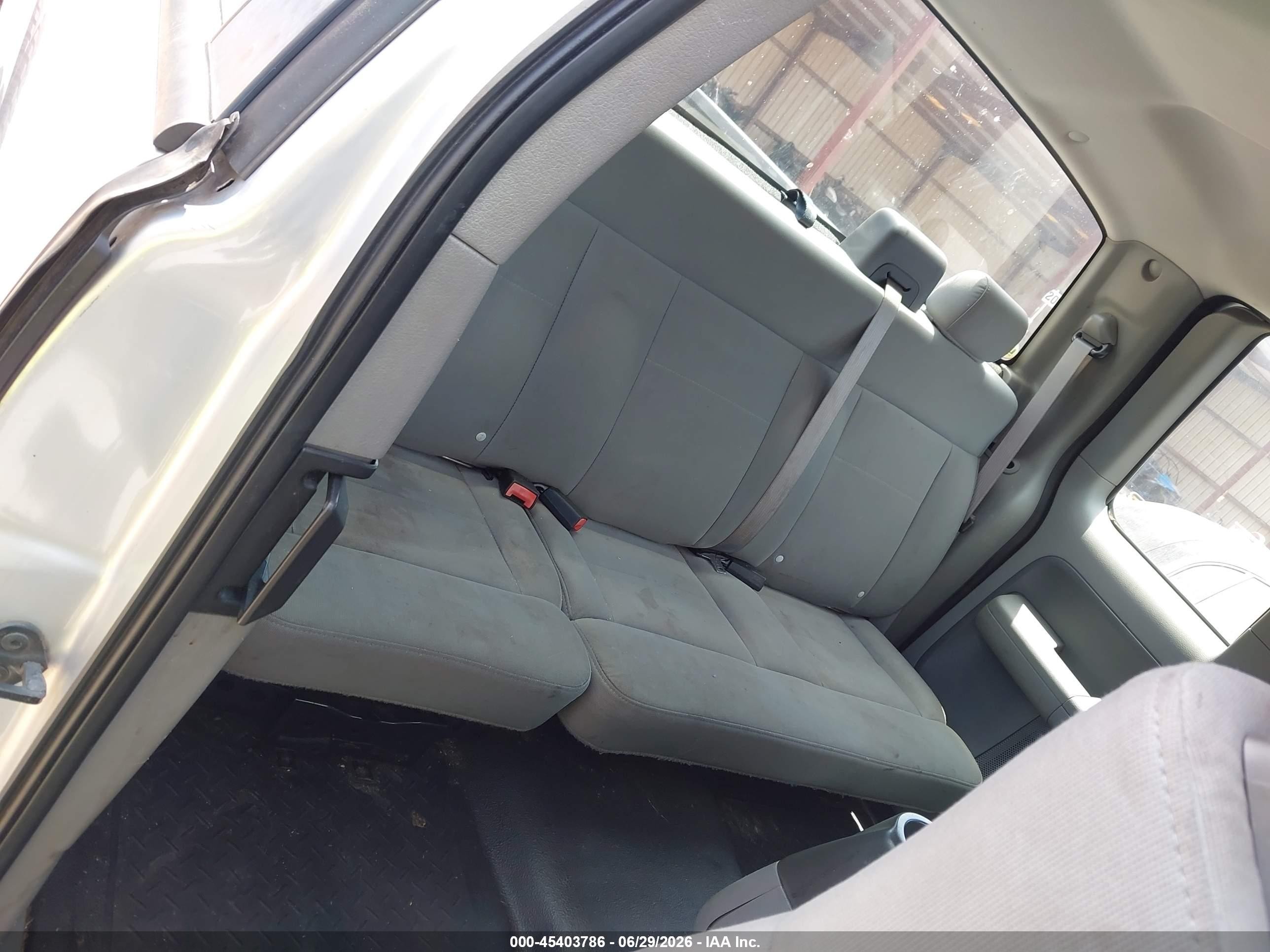 2007 Ford F-150 Stx/xl/xlt Silver vin: 1FTRX12W87FA74073