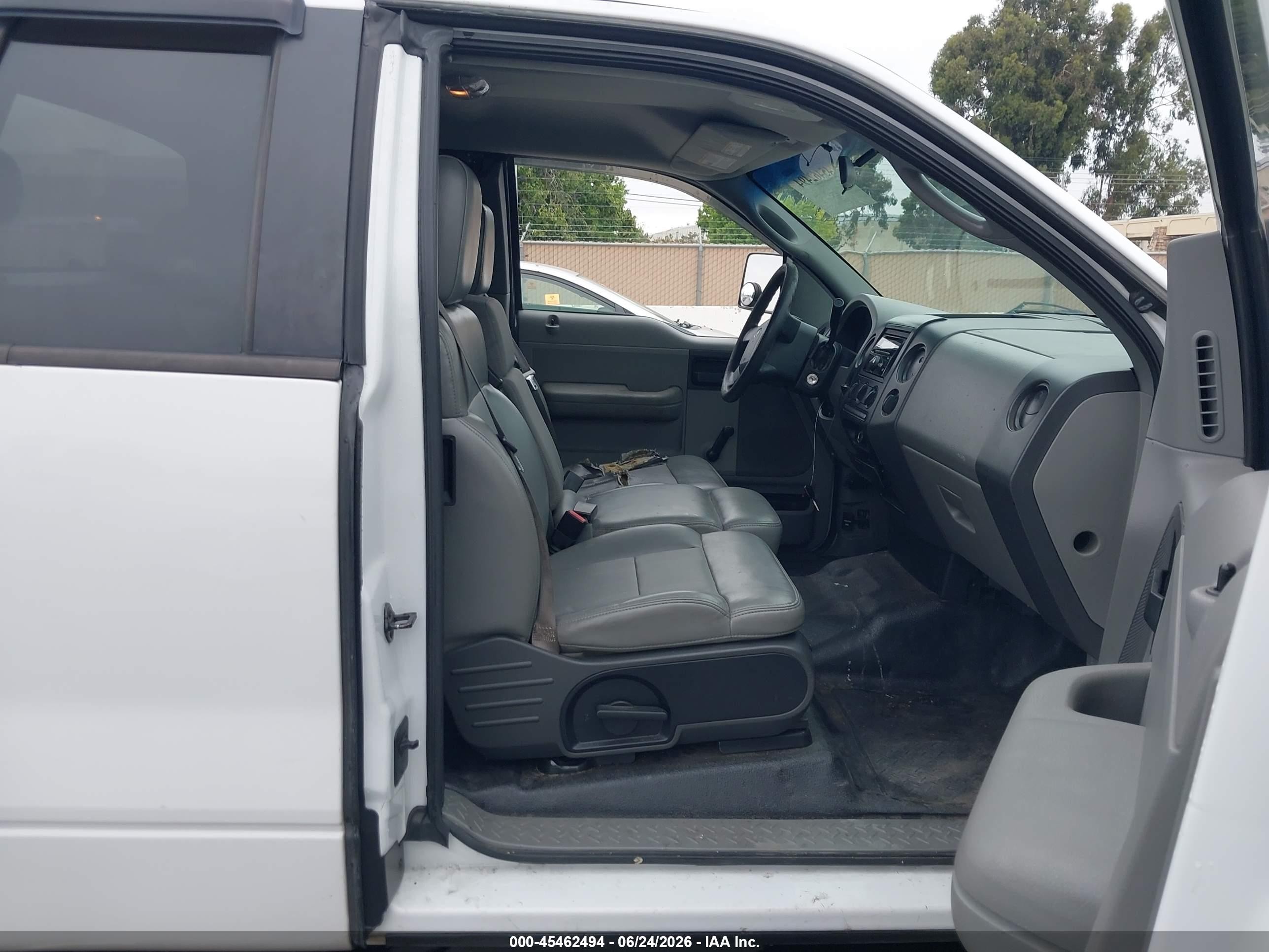 2007 Ford F-150 Stx/xl/xlt White vin: 1FTRX12W87KD03374