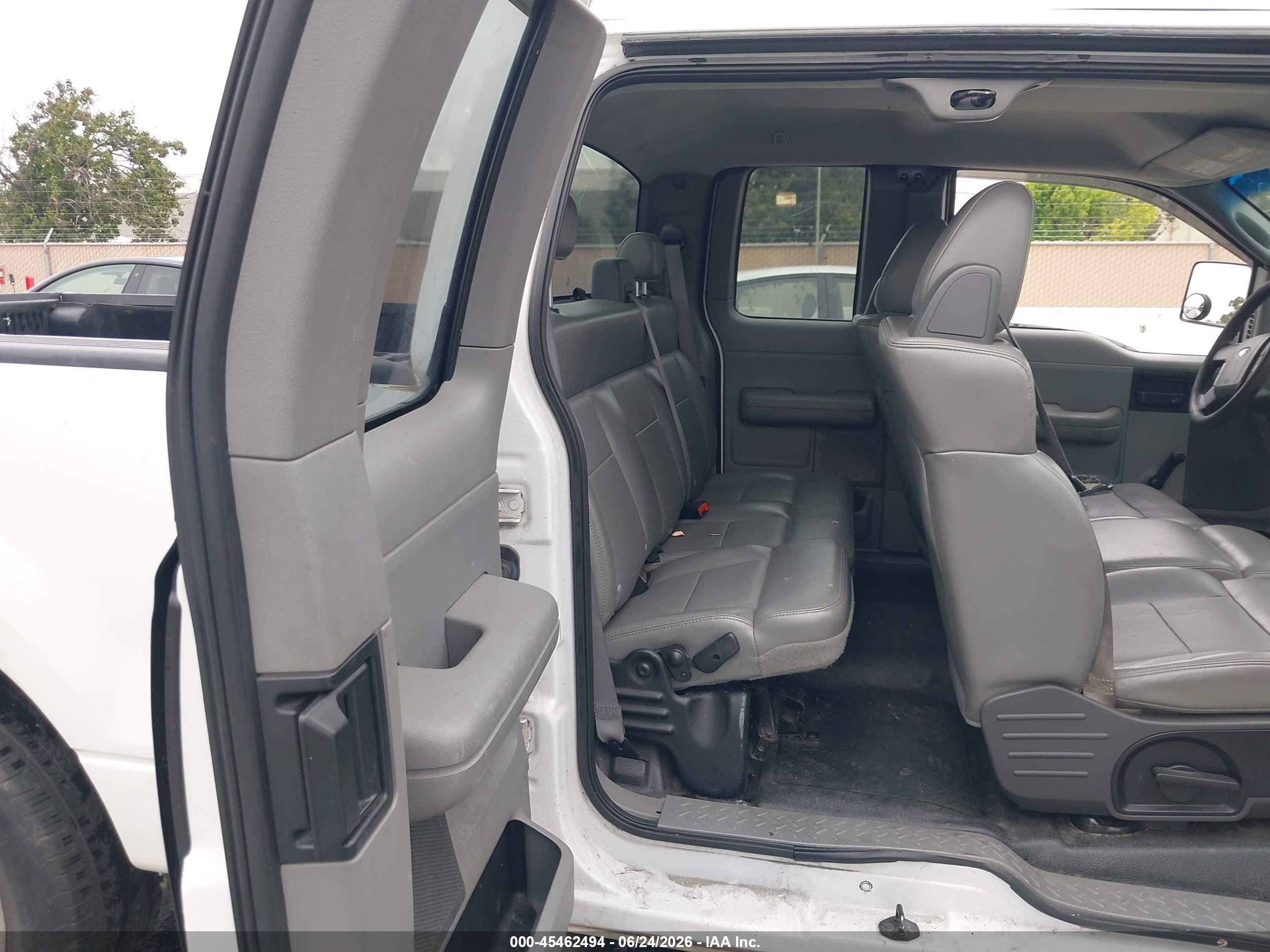 2007 Ford F-150 Stx/xl/xlt White vin: 1FTRX12W87KD03374