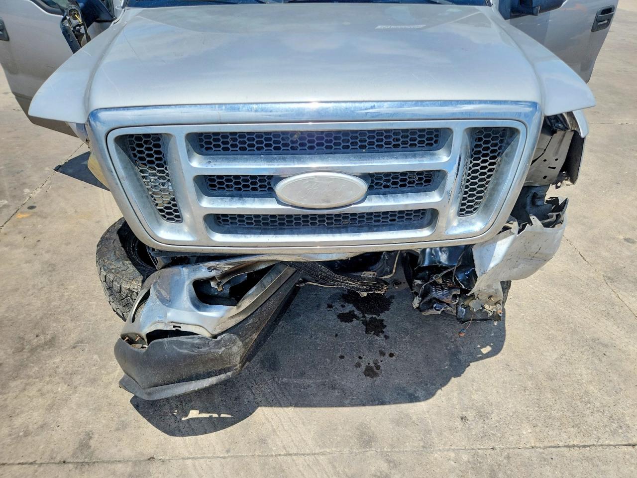 2007 Ford F150 Silver vin: 1FTRX12W87KD26041