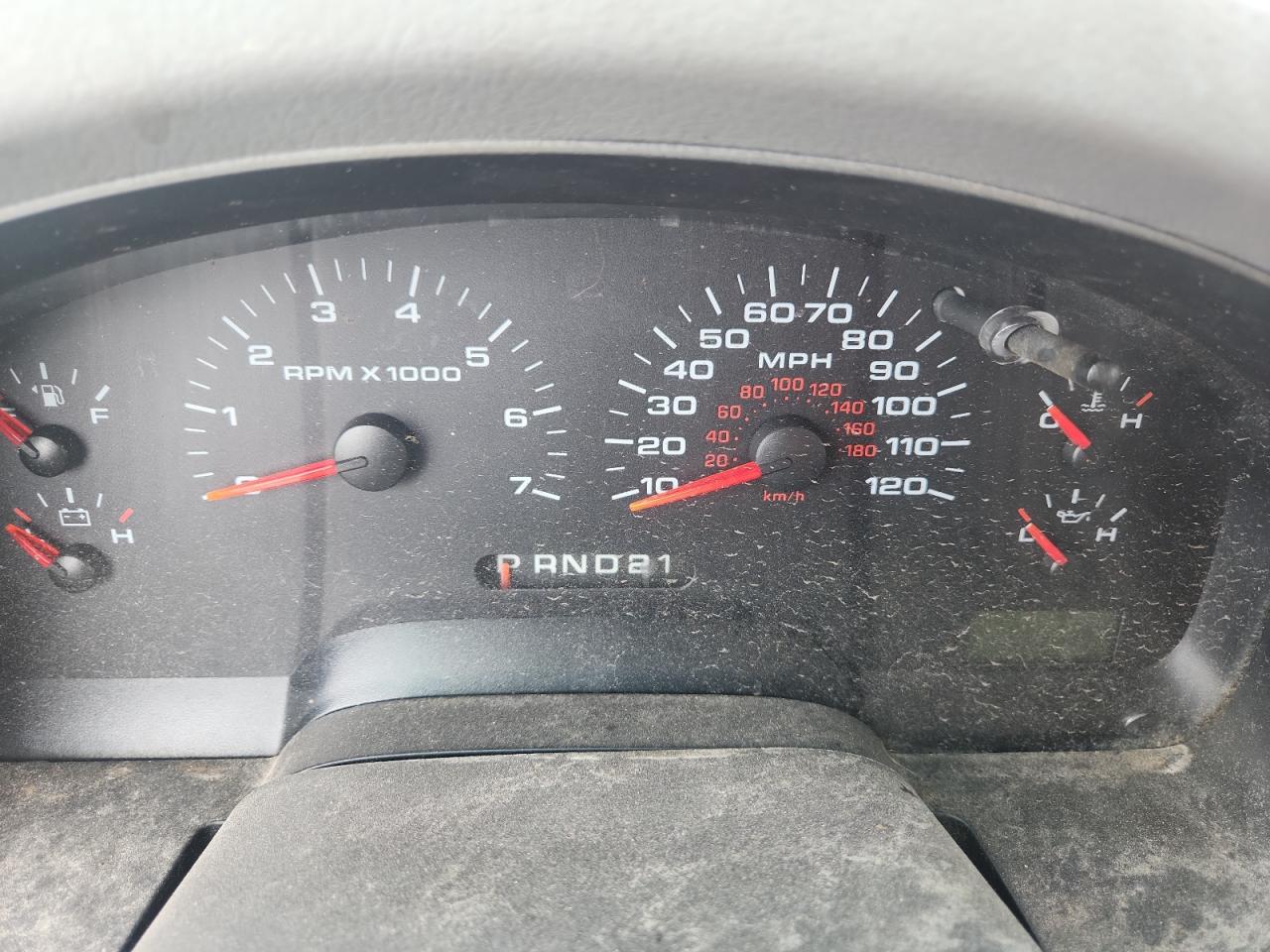 2008 Ford F150 Red vin: 1FTRX12W88FB42566