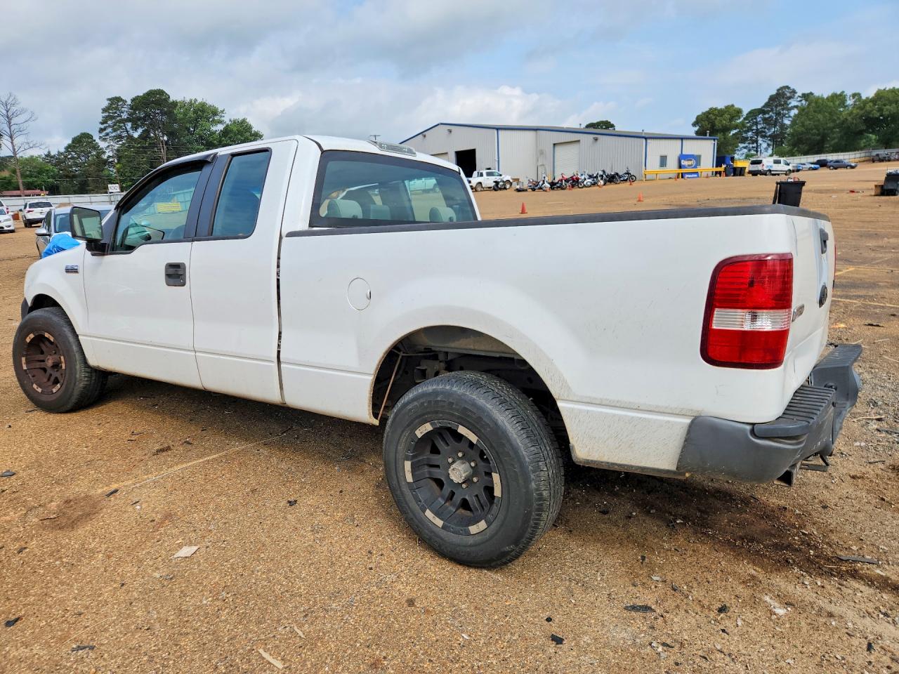 2008 Ford F150 White vin: 1FTRX12W88KC76114