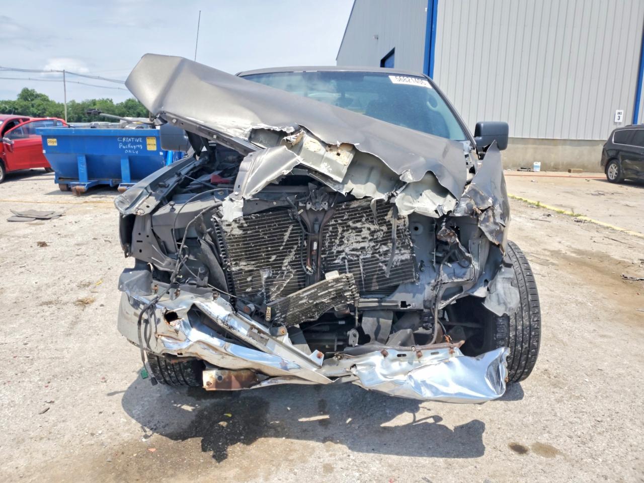 2004 Ford F150 Серый vin: 1FTRX12W94FA18896