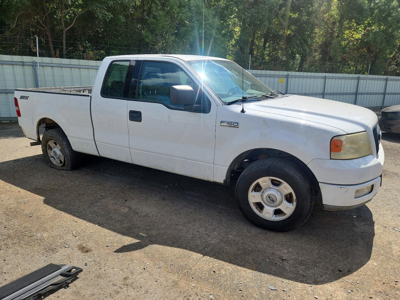 2004 Ford F150 White vin: 1FTRX12W94NA79641