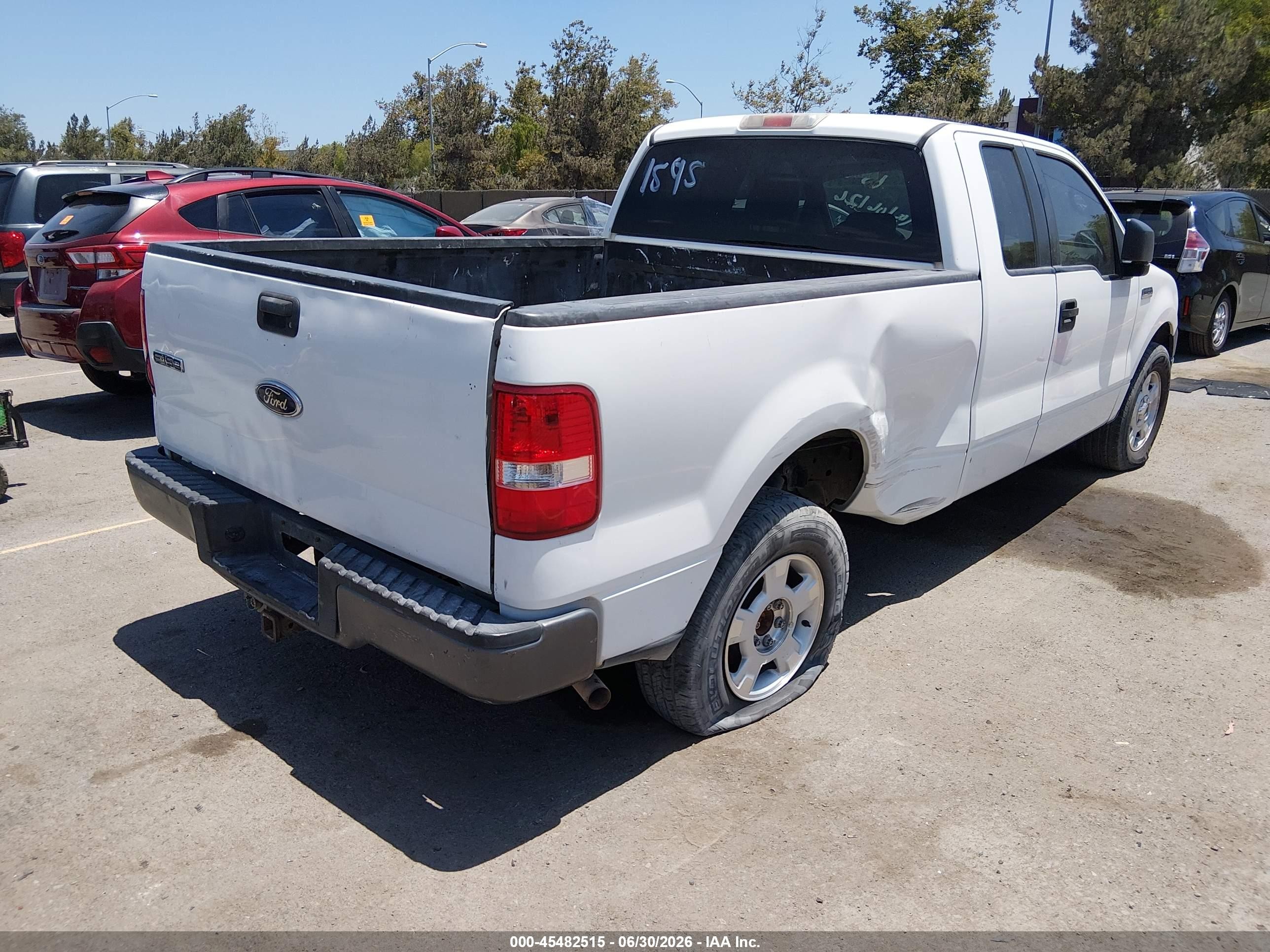 2005 Ford F-150 Stx/xl/xlt White vin: 1FTRX12W95FA51978