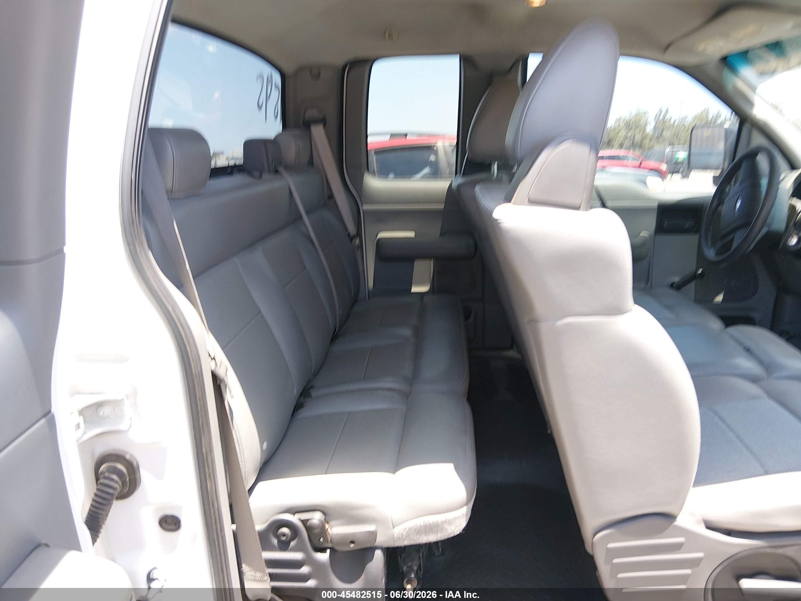 2005 Ford F-150 Stx/xl/xlt White vin: 1FTRX12W95FA51978