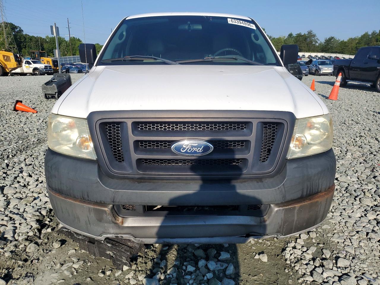 2005 Ford F150 Xl White vin: 1FTRX12W95NA18095