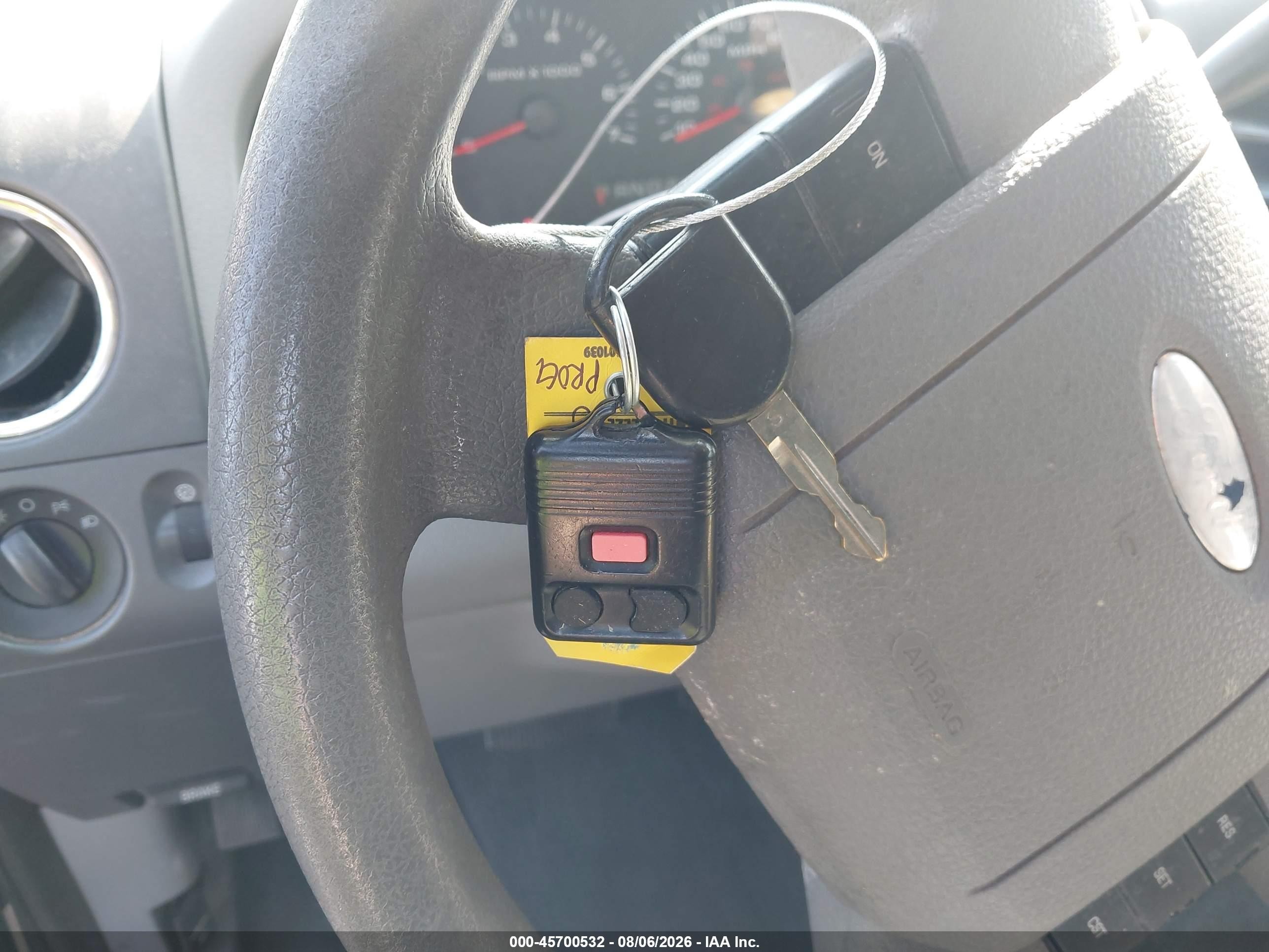 2005 Ford F-150 Stx/xl/xlt Серый vin: 1FTRX12W95NB41590