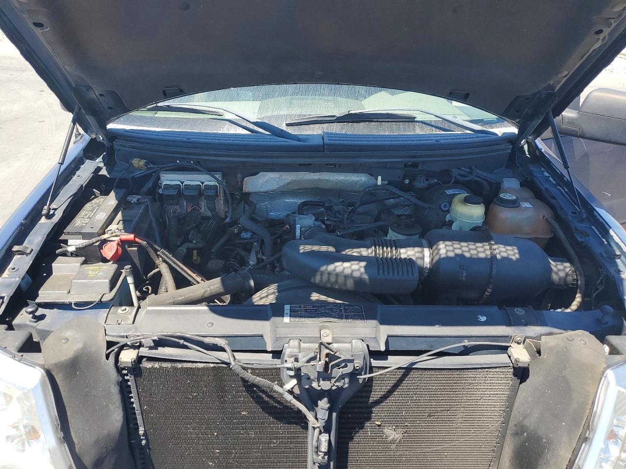 2008 Ford F150 Blue vin: 1FTRX12W98FA04891