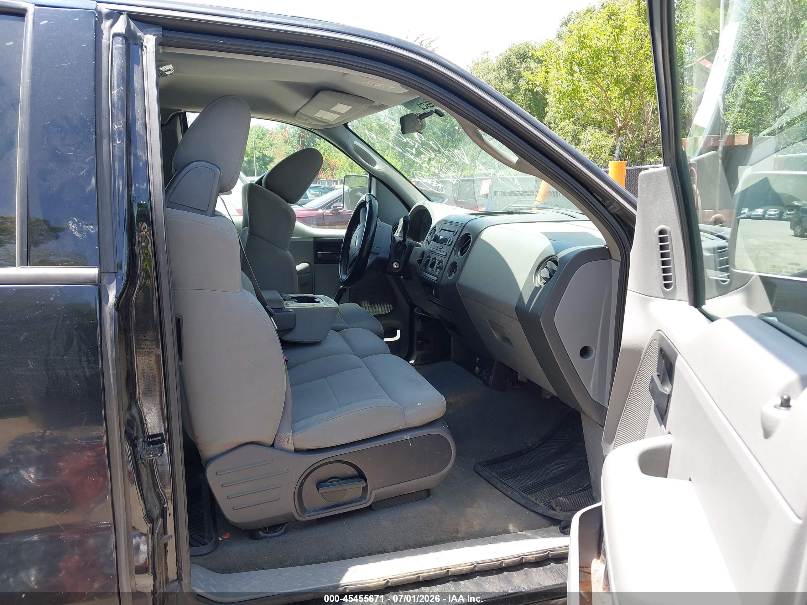 2004 Ford F-150 Stx/xl/xlt Black vin: 1FTRX12WX4FA03548