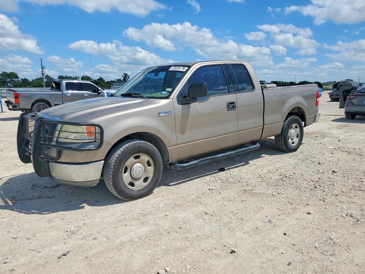 1FTRX12WX4NB11285