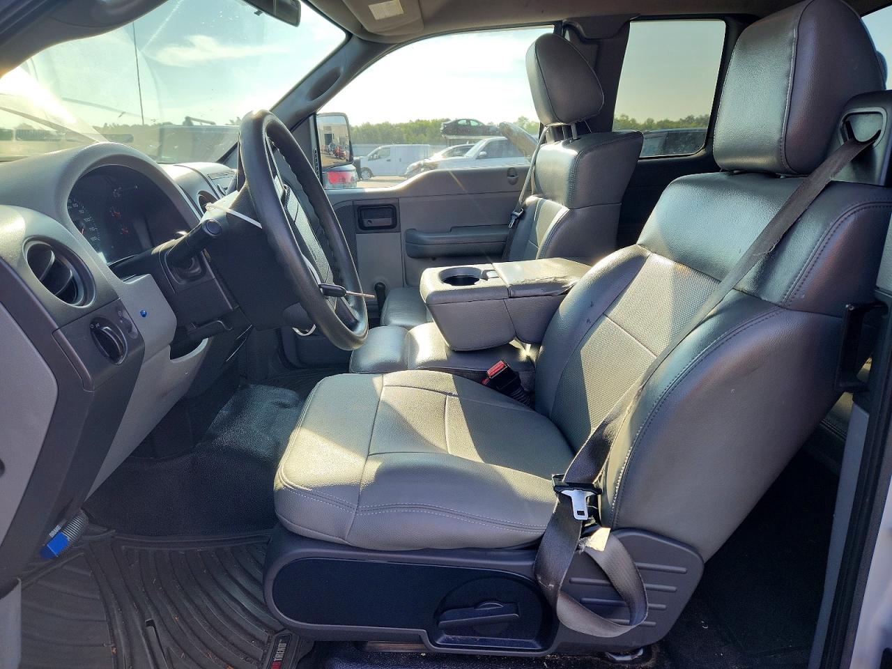 2004 Ford F150 Silver vin: 1FTRX12WX4NB97195