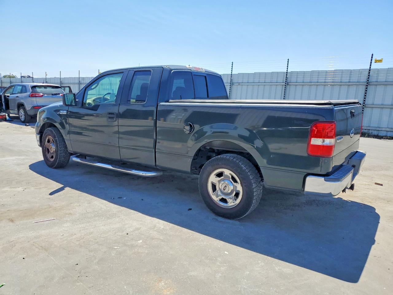 2005 Ford F150 Green vin: 1FTRX12WX5KC36922