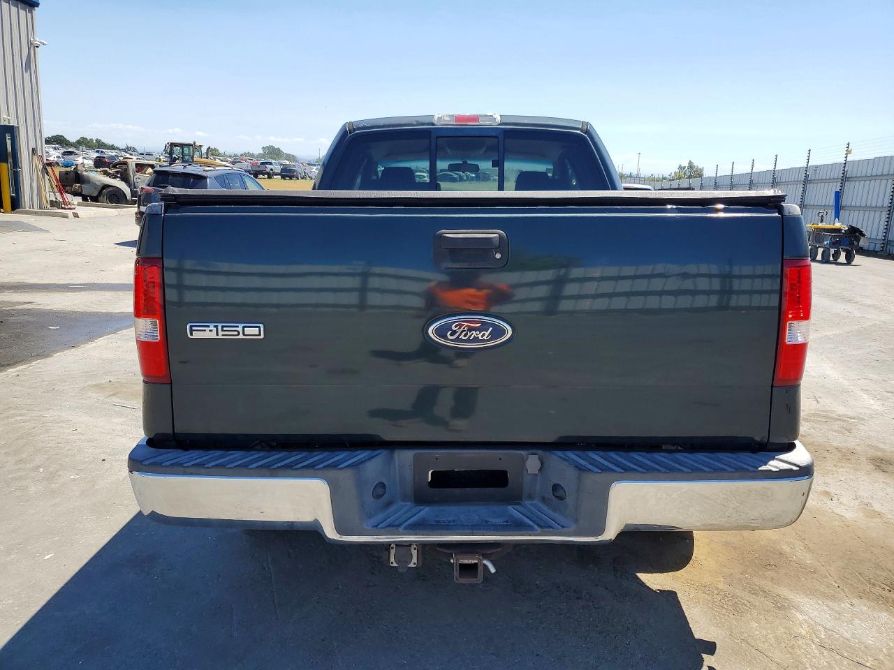 2005 Ford F150 Green vin: 1FTRX12WX5KC36922