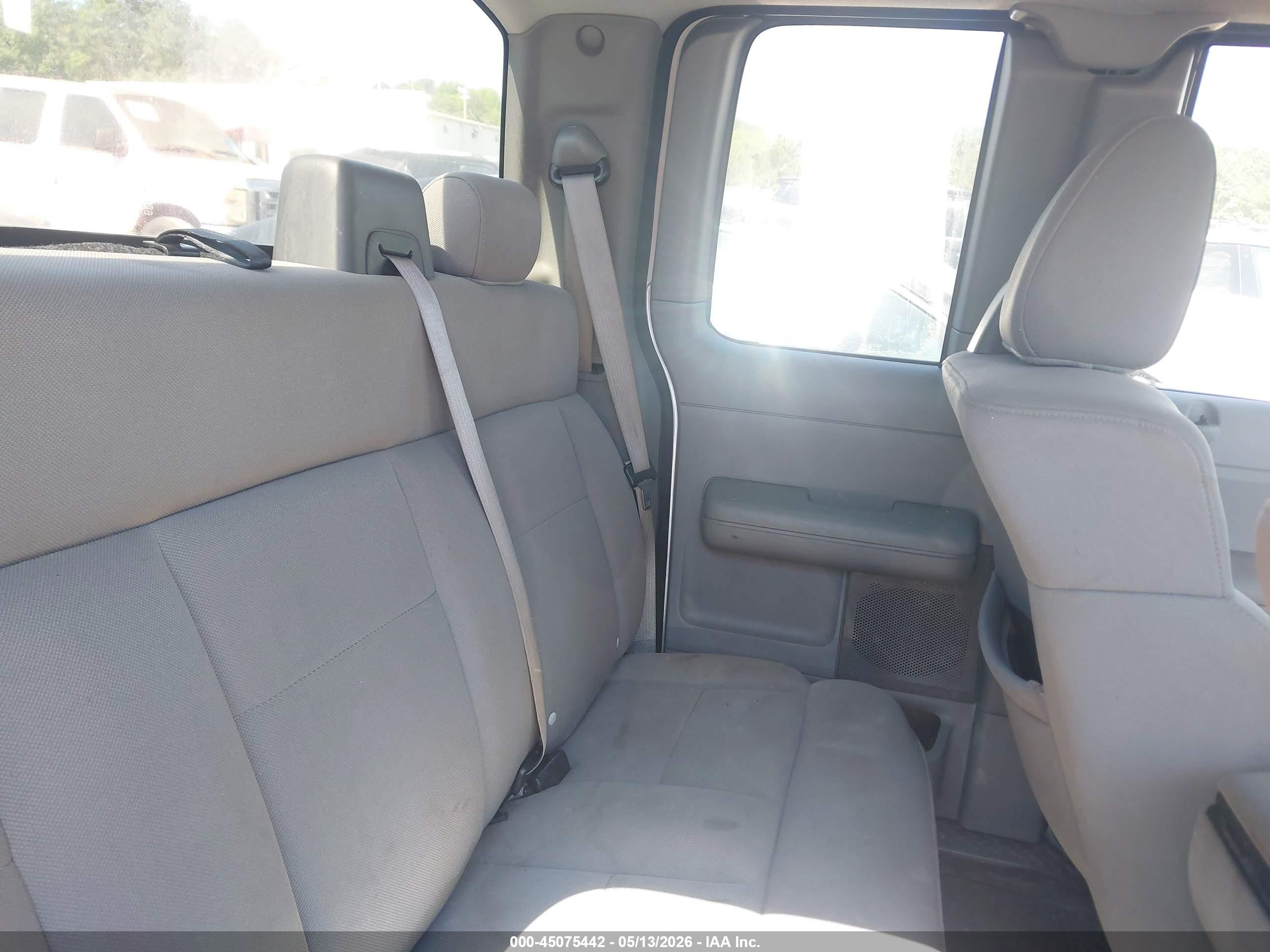 2006 Ford F-150 Stx/xl/xlt White vin: 1FTRX12WX6NA29592
