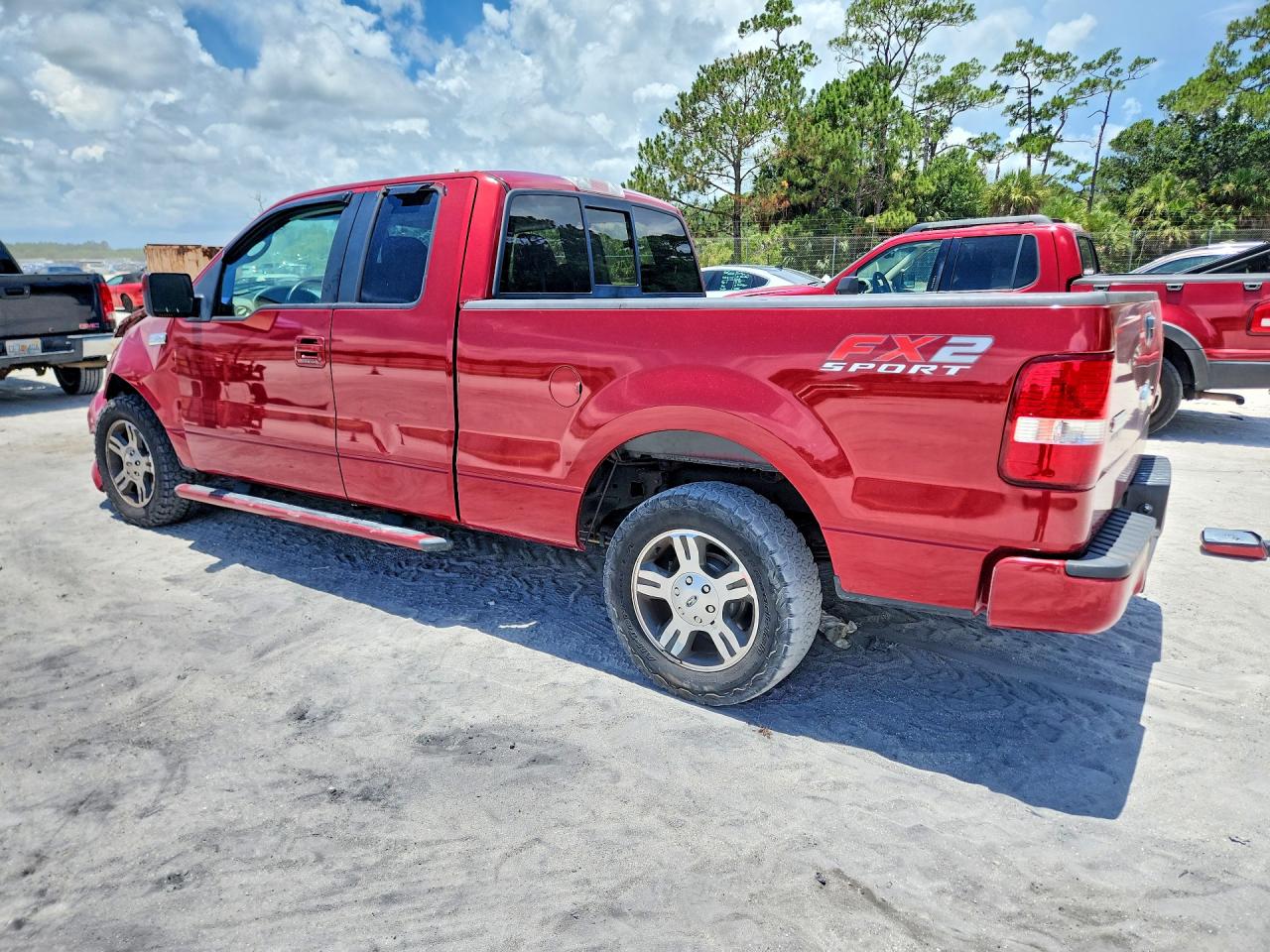 2007 Ford F150 Red vin: 1FTRX12WX7KD37655