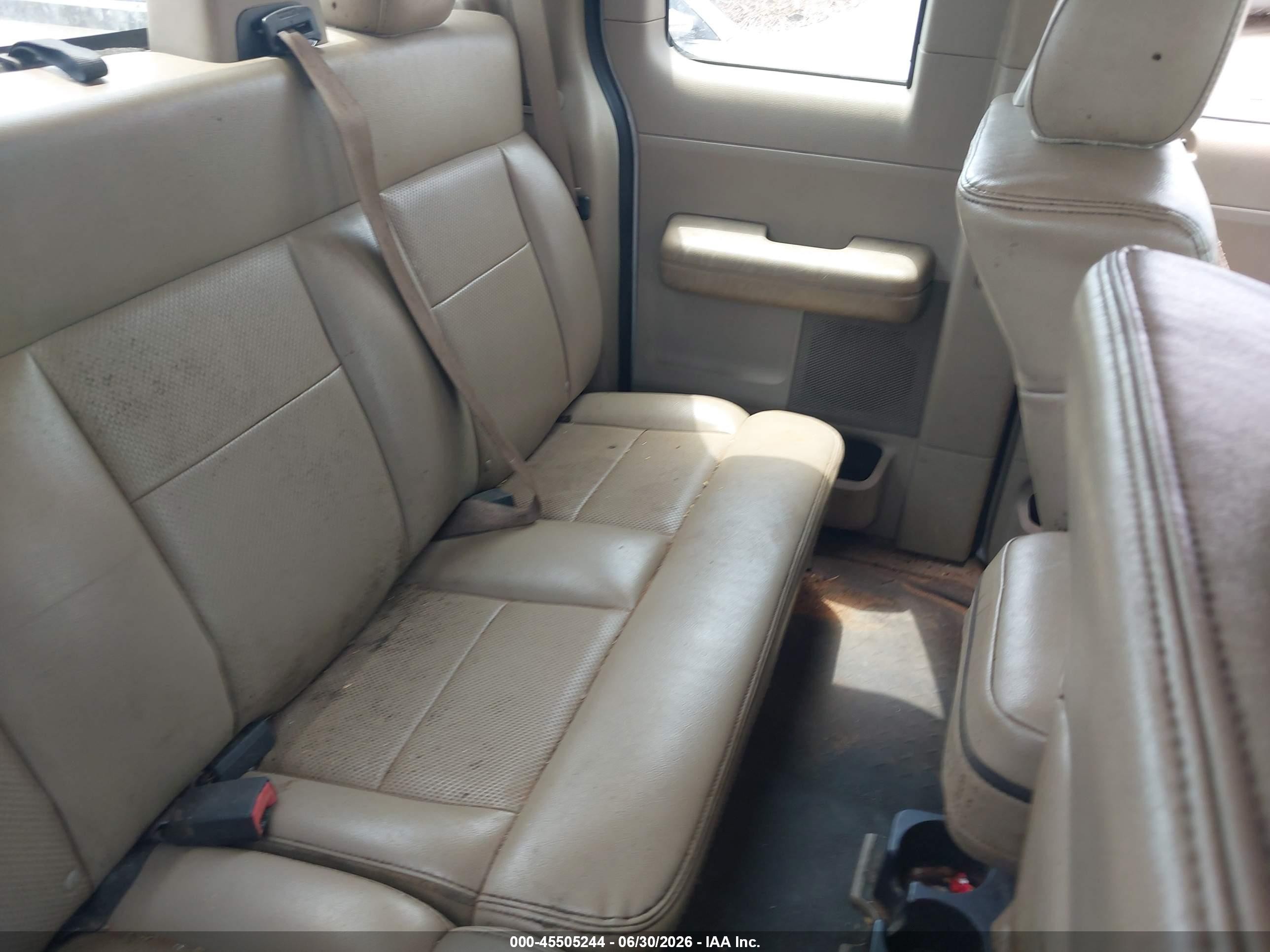 2007 Ford F-150 Stx/xl/xlt Белый vin: 1FTRX12WX7NA57331