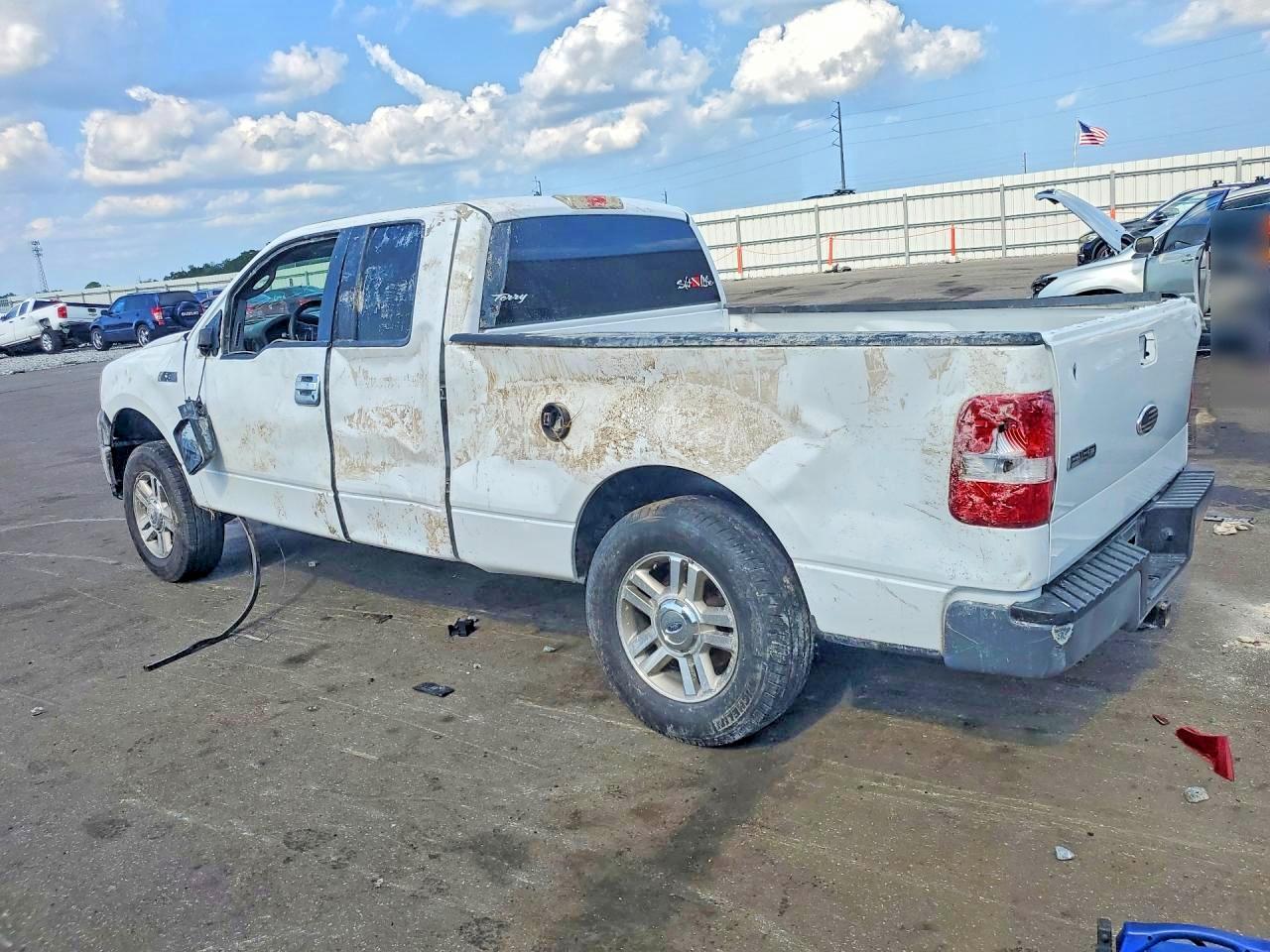 2007 Ford F150 White vin: 1FTRX12WX7NA86361