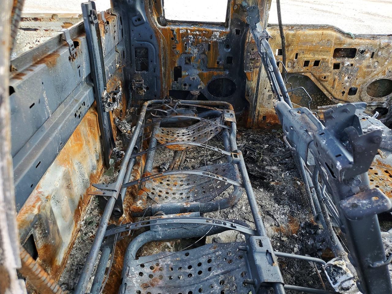 2008 Ford F150 Burn vin: 1FTRX12WX8KD27693
