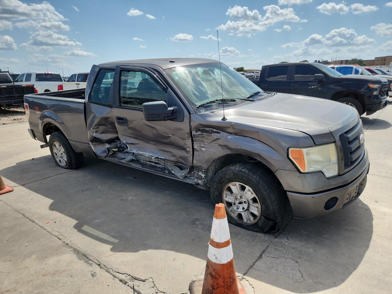 2009 Ford F150 Super Cab Gray vin: 1FTRX12WX9KB82656