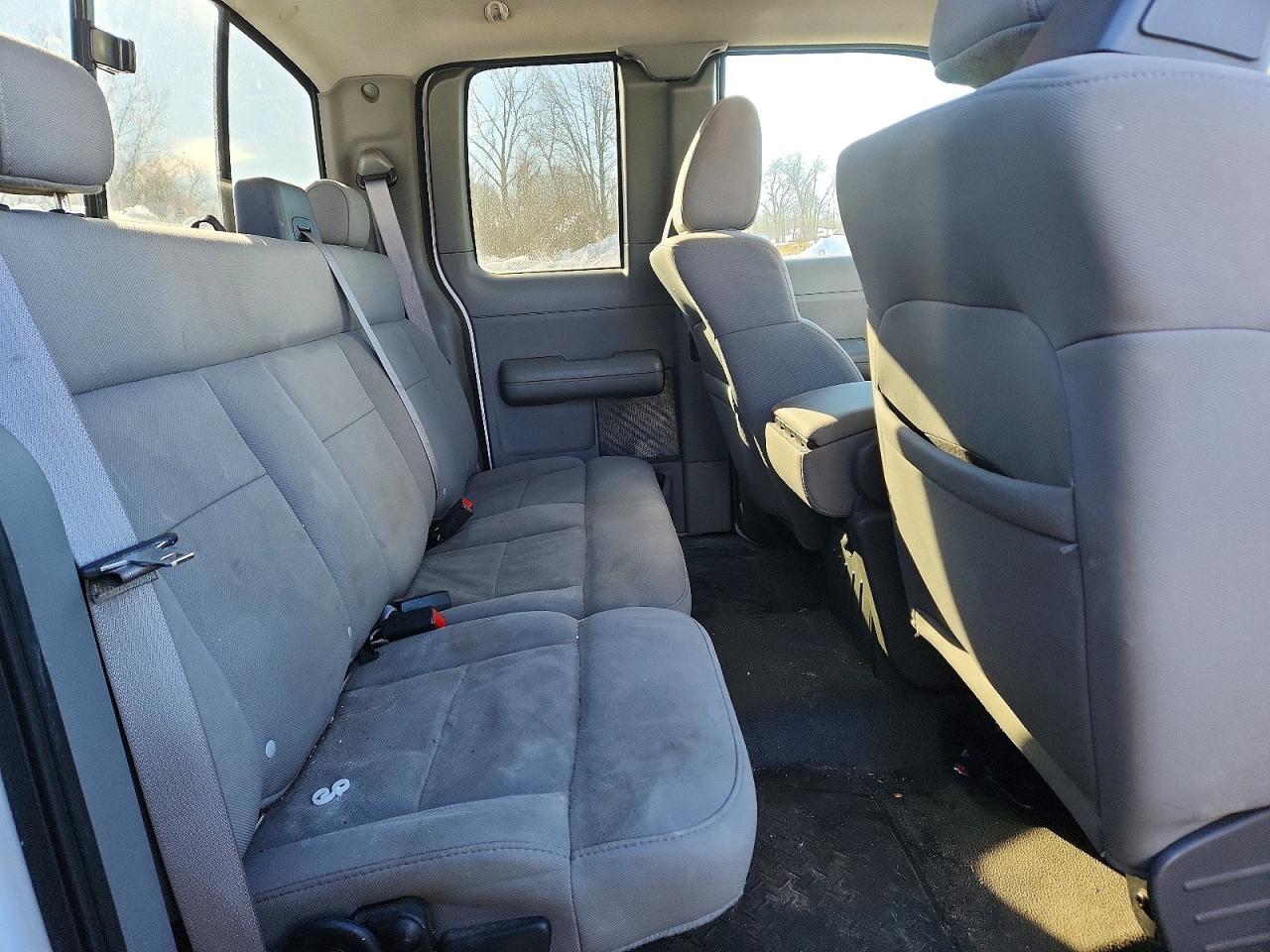 2005 Ford F150 Белый vin: 1FTRX14W05FB19551