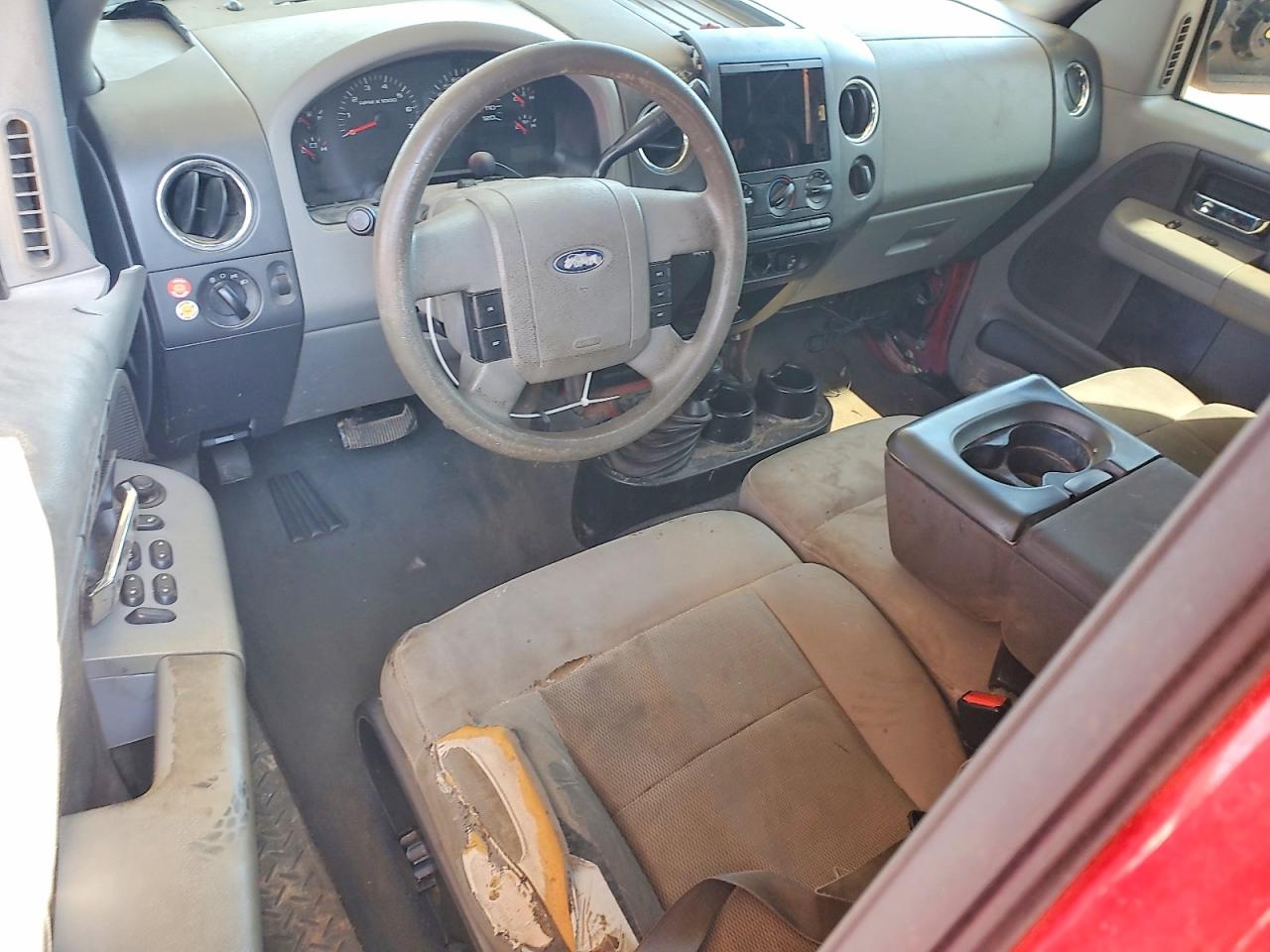 2004 Ford F150 Red vin: 1FTRX14W24NB35173