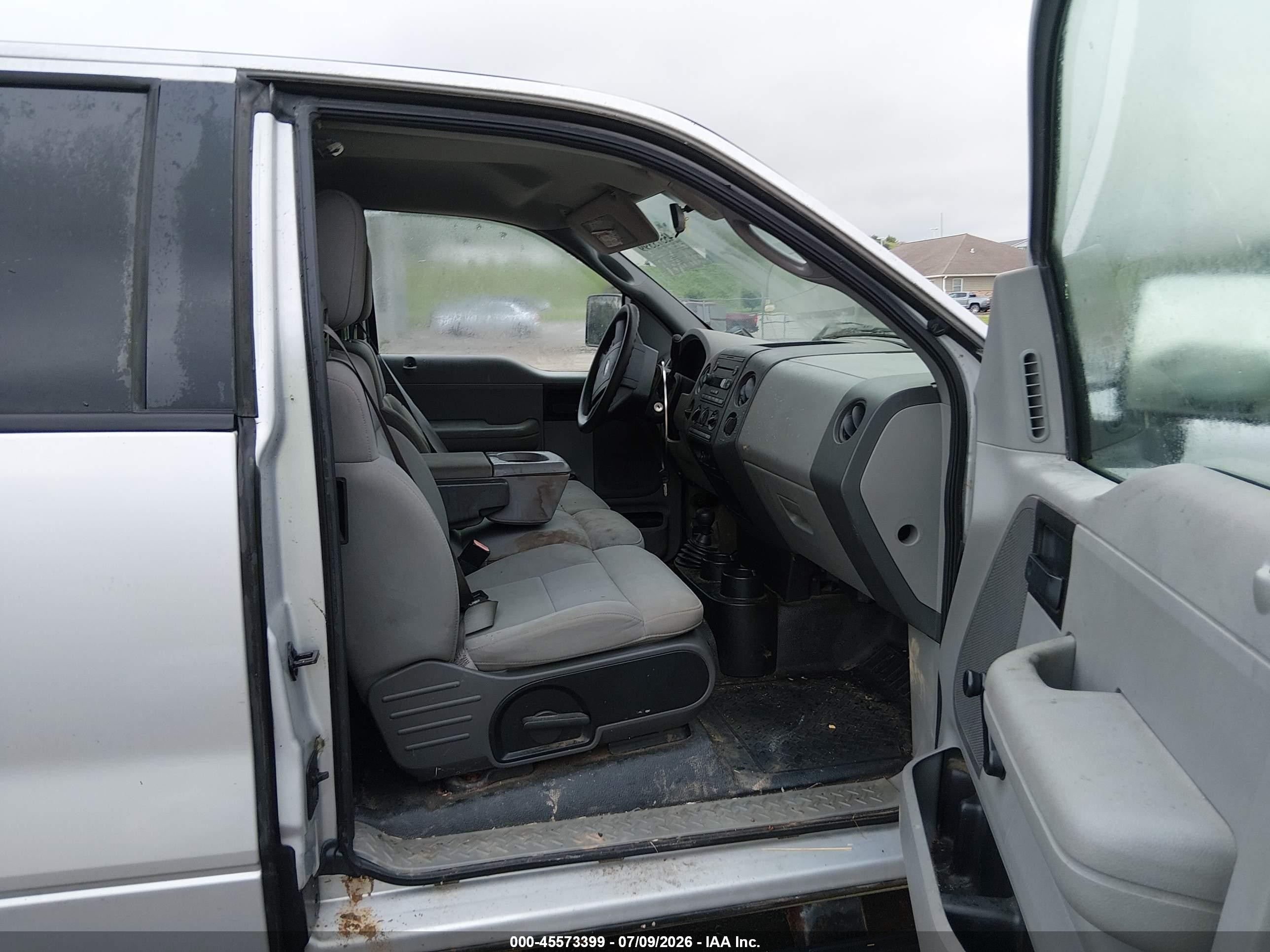 2004 Ford F-150 Stx/xl/xlt Серебряный vin: 1FTRX14W24NB41474