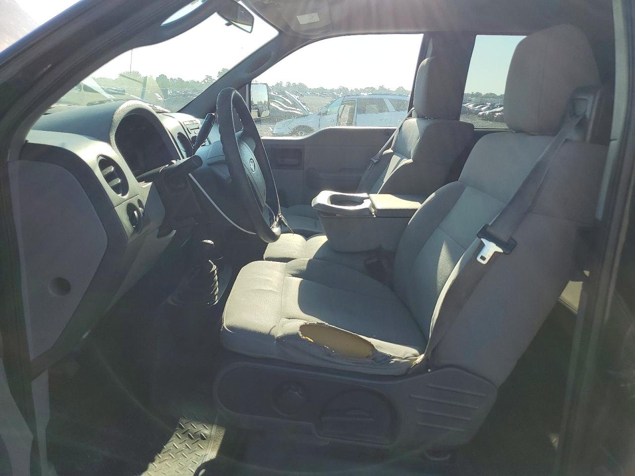 2005 Ford F150 Black vin: 1FTRX14W25FA83572