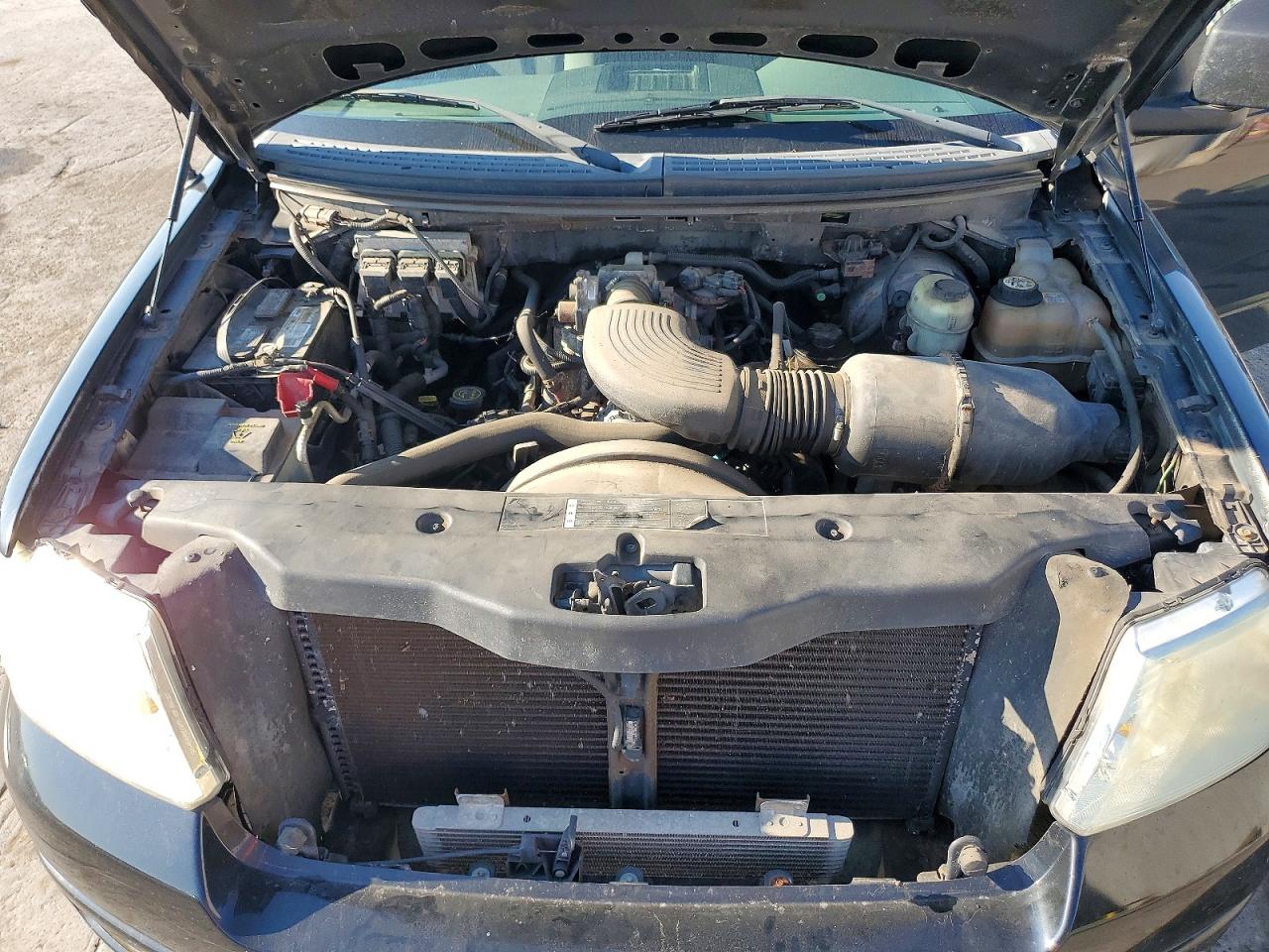 2005 Ford F150 Black vin: 1FTRX14W25FA83572