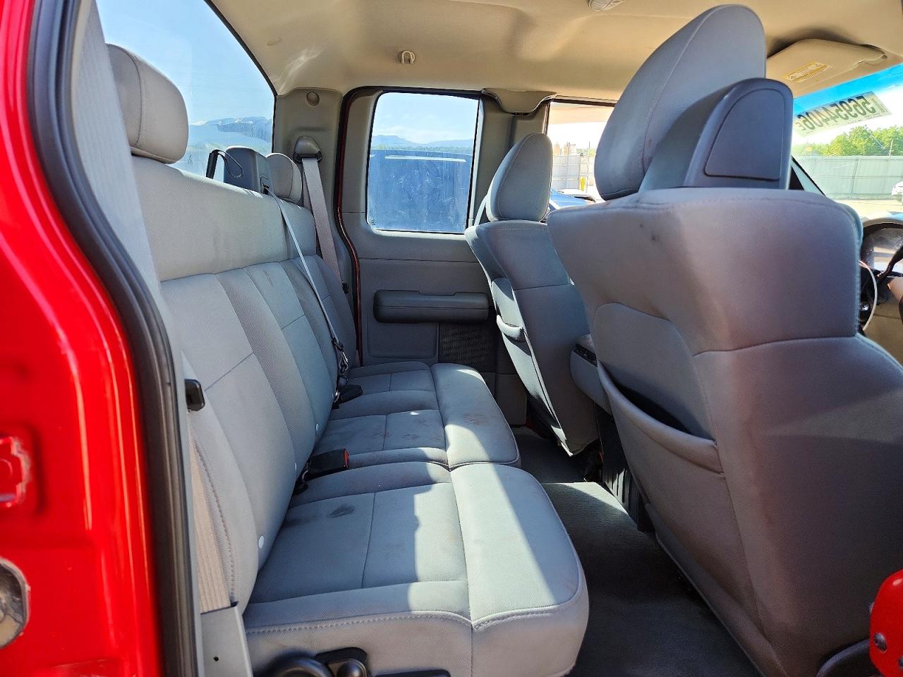 2004 Ford F150 Red vin: 1FTRX14W34KC79736