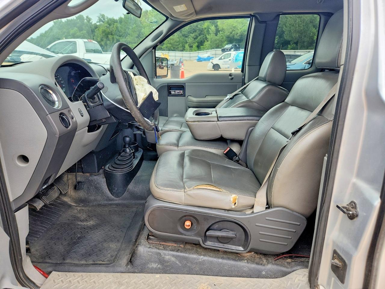 2005 Ford F150 Серебряный vin: 1FTRX14W45FA34017